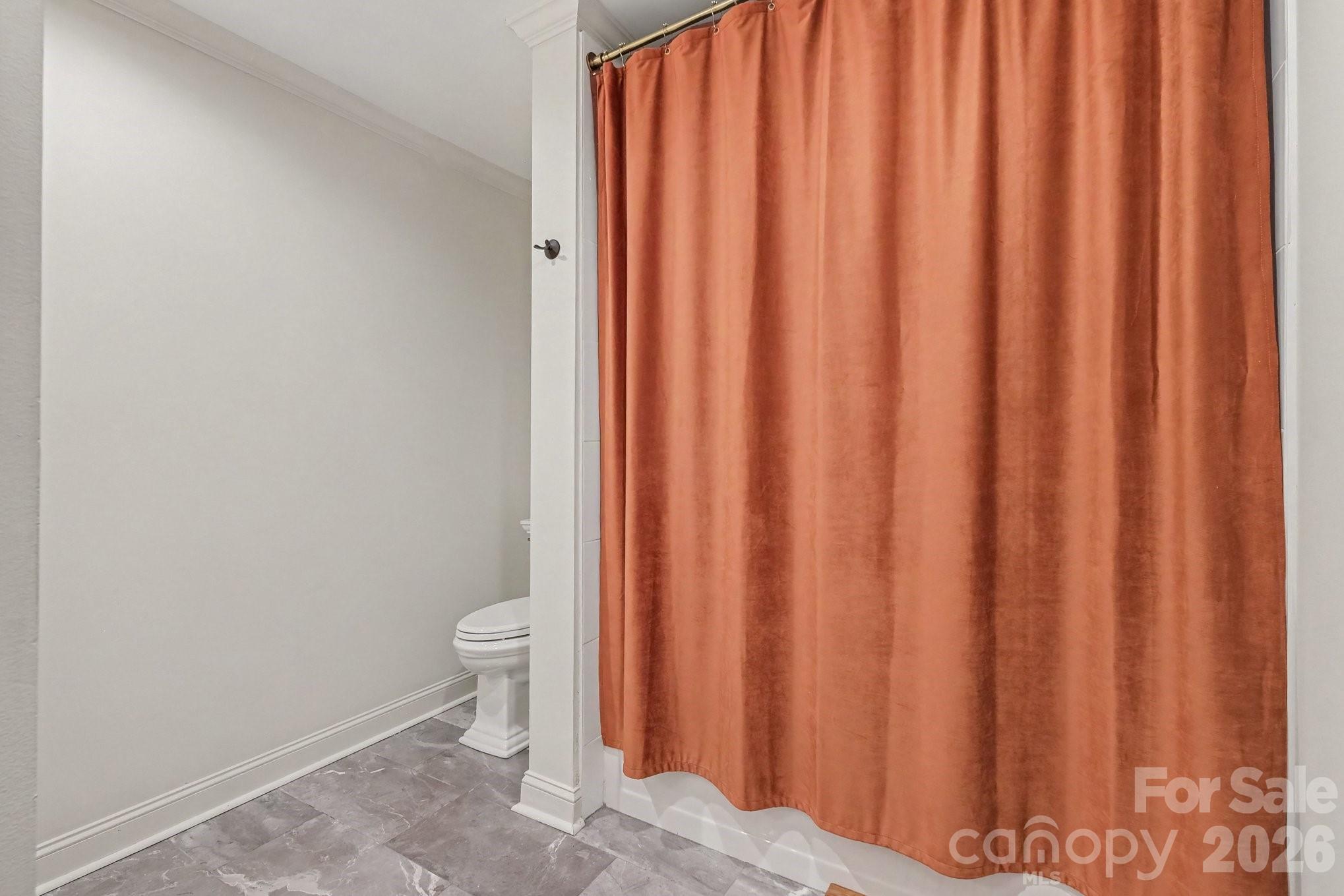 5332 Buena Vista Avenue — Charlotte