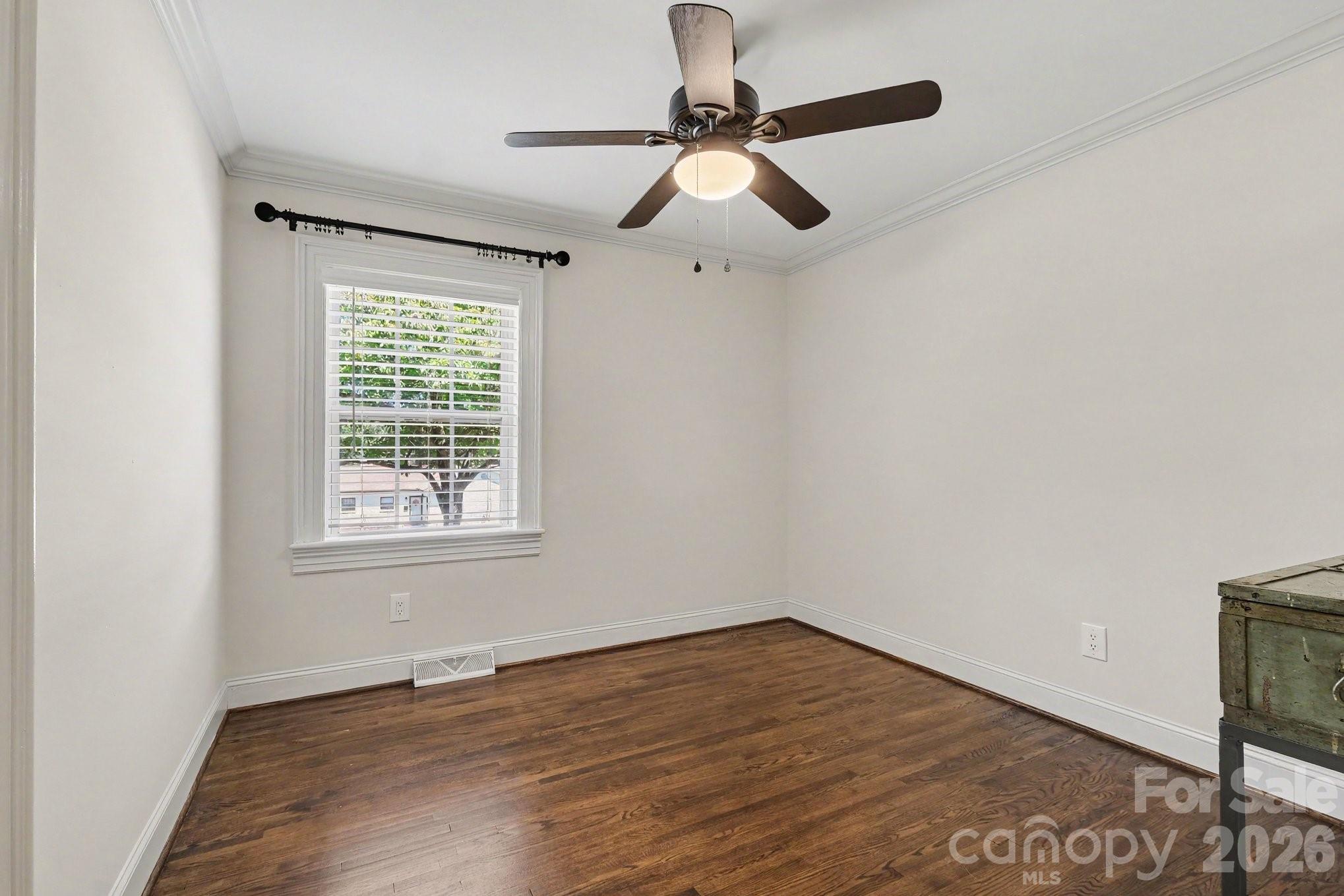 5332 Buena Vista Avenue — Charlotte