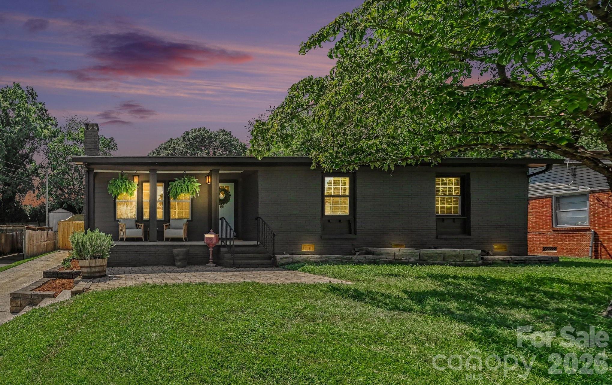 5332 Buena Vista Avenue — Charlotte