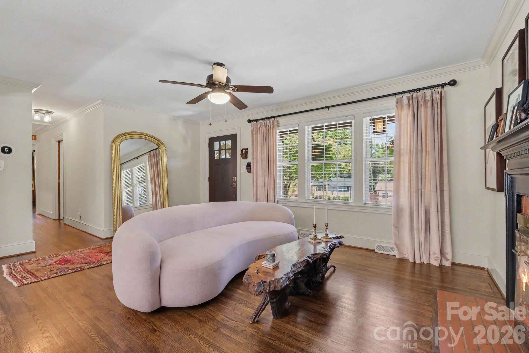 5332 Buena Vista Avenue — Charlotte