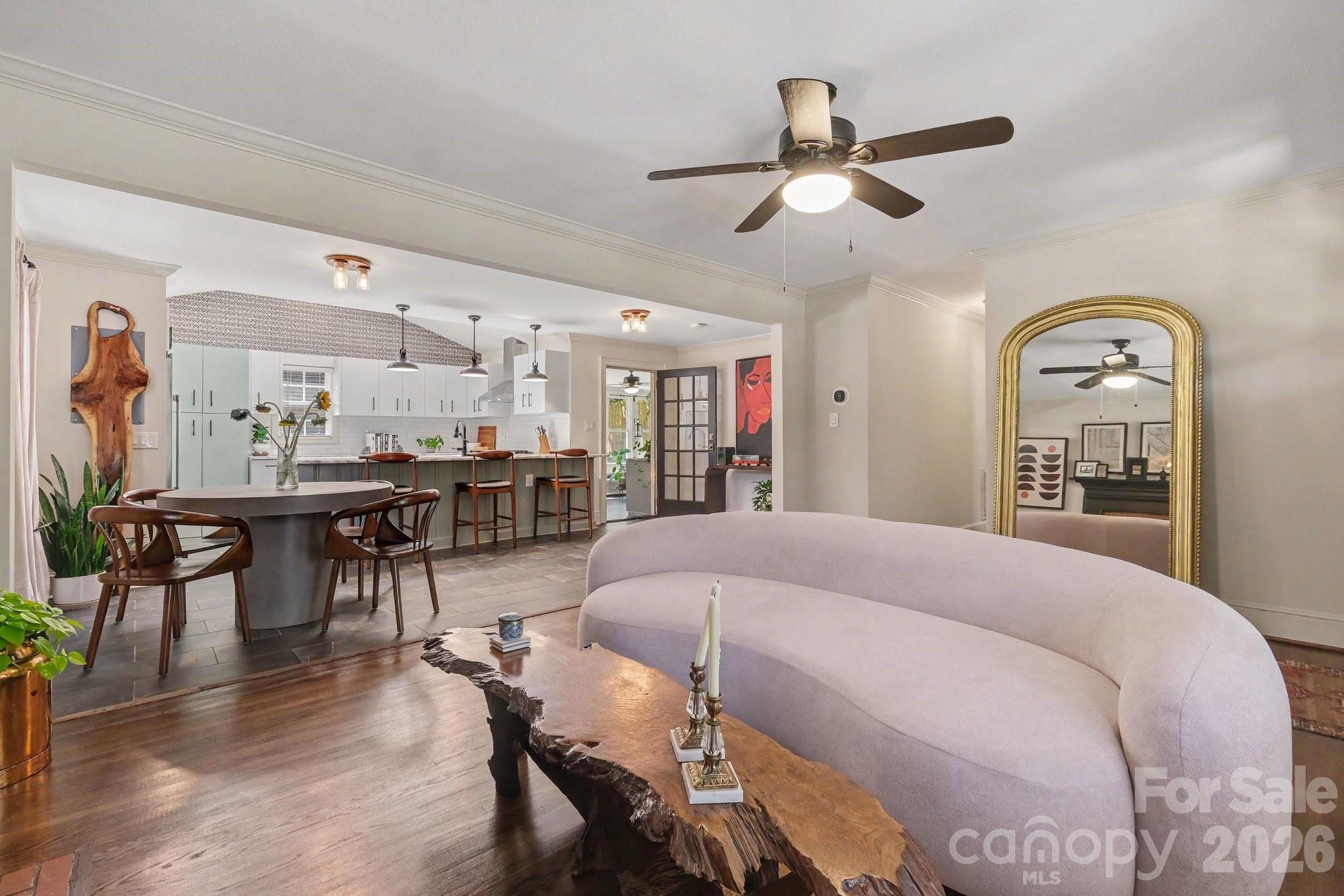 5332 Buena Vista Avenue — Charlotte