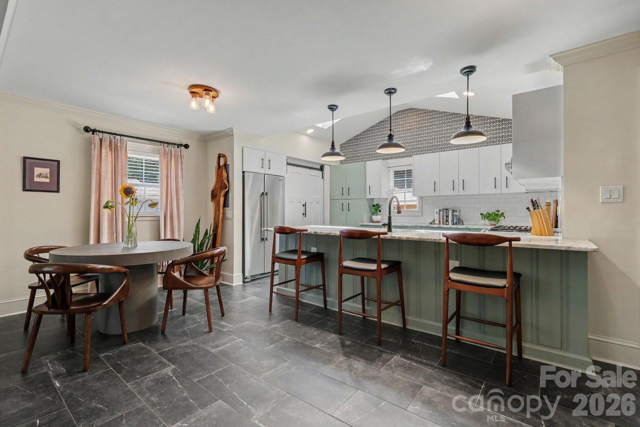 5332 Buena Vista Avenue — Charlotte