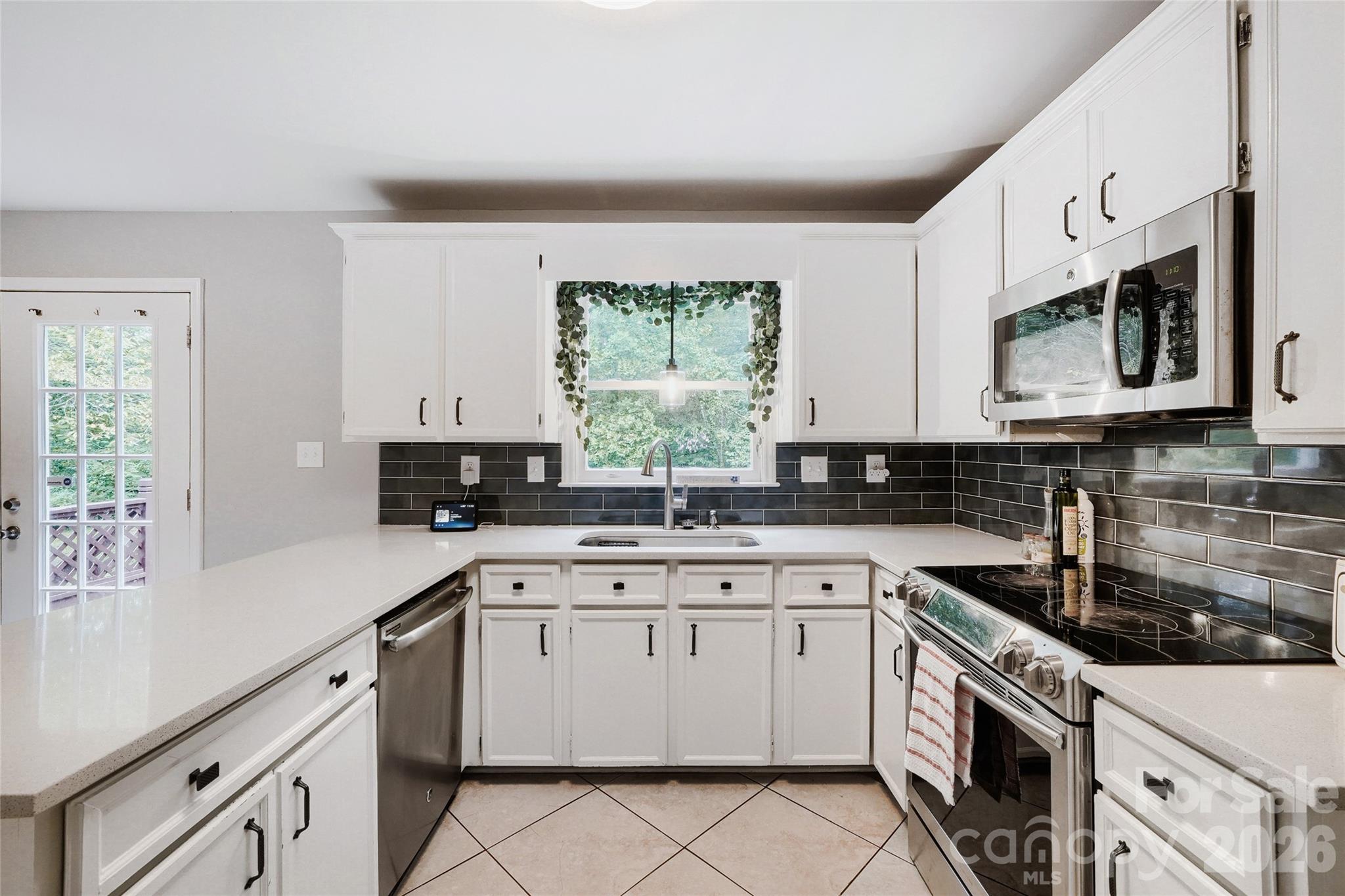 7309 Leesburg Road — Charlotte