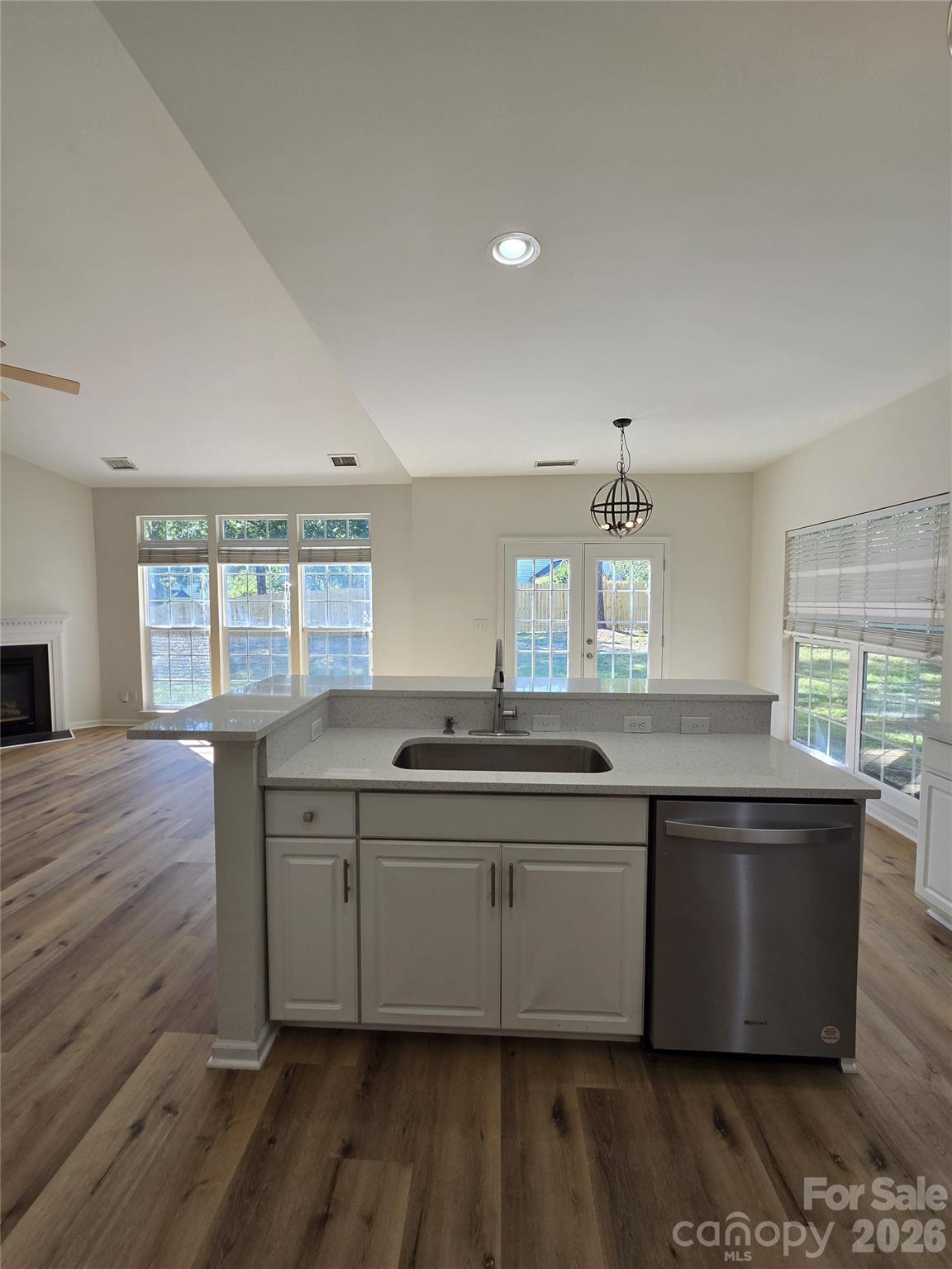 8800 Cavonnier Lane — Charlotte