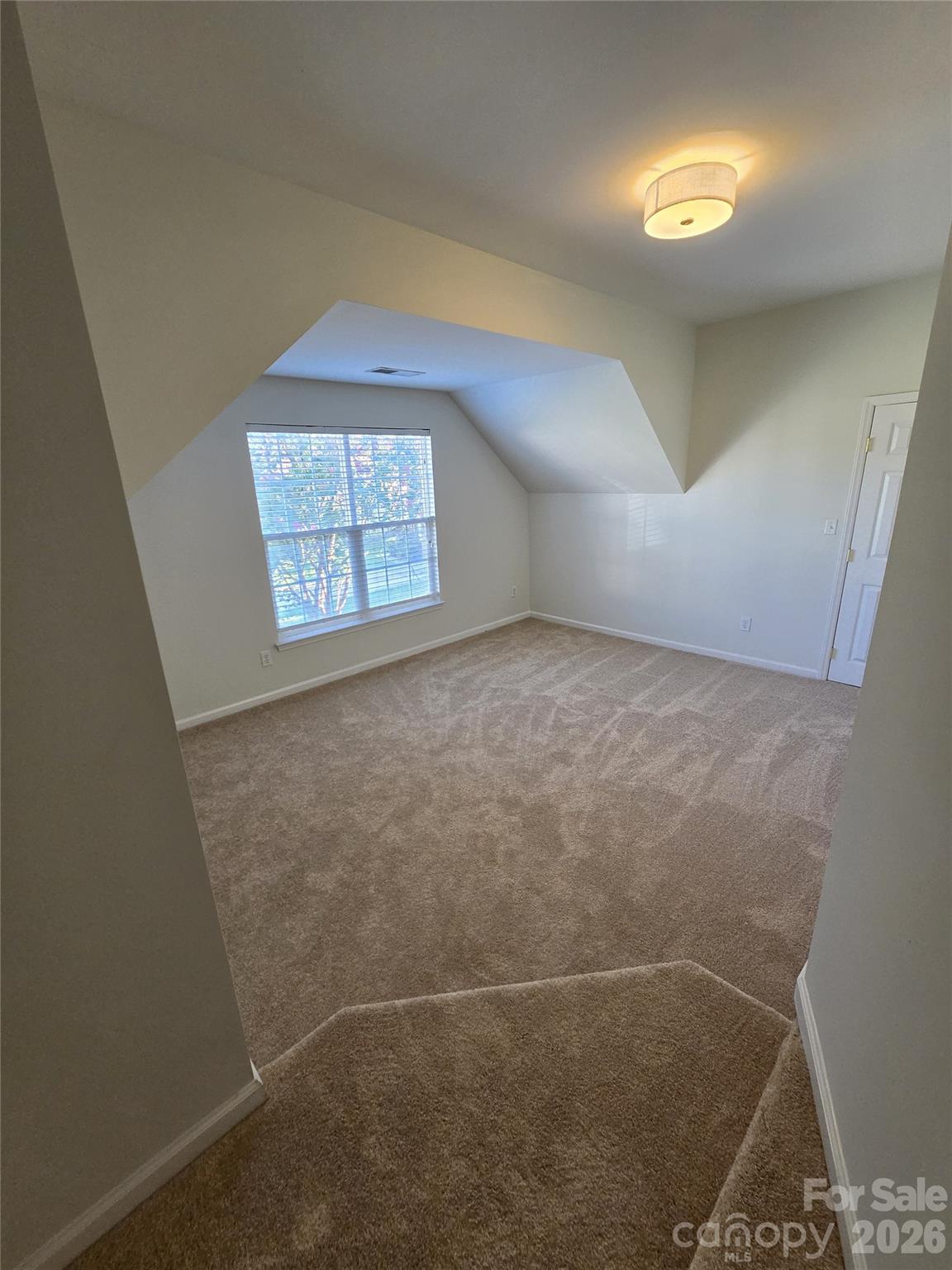 8800 Cavonnier Lane — Charlotte