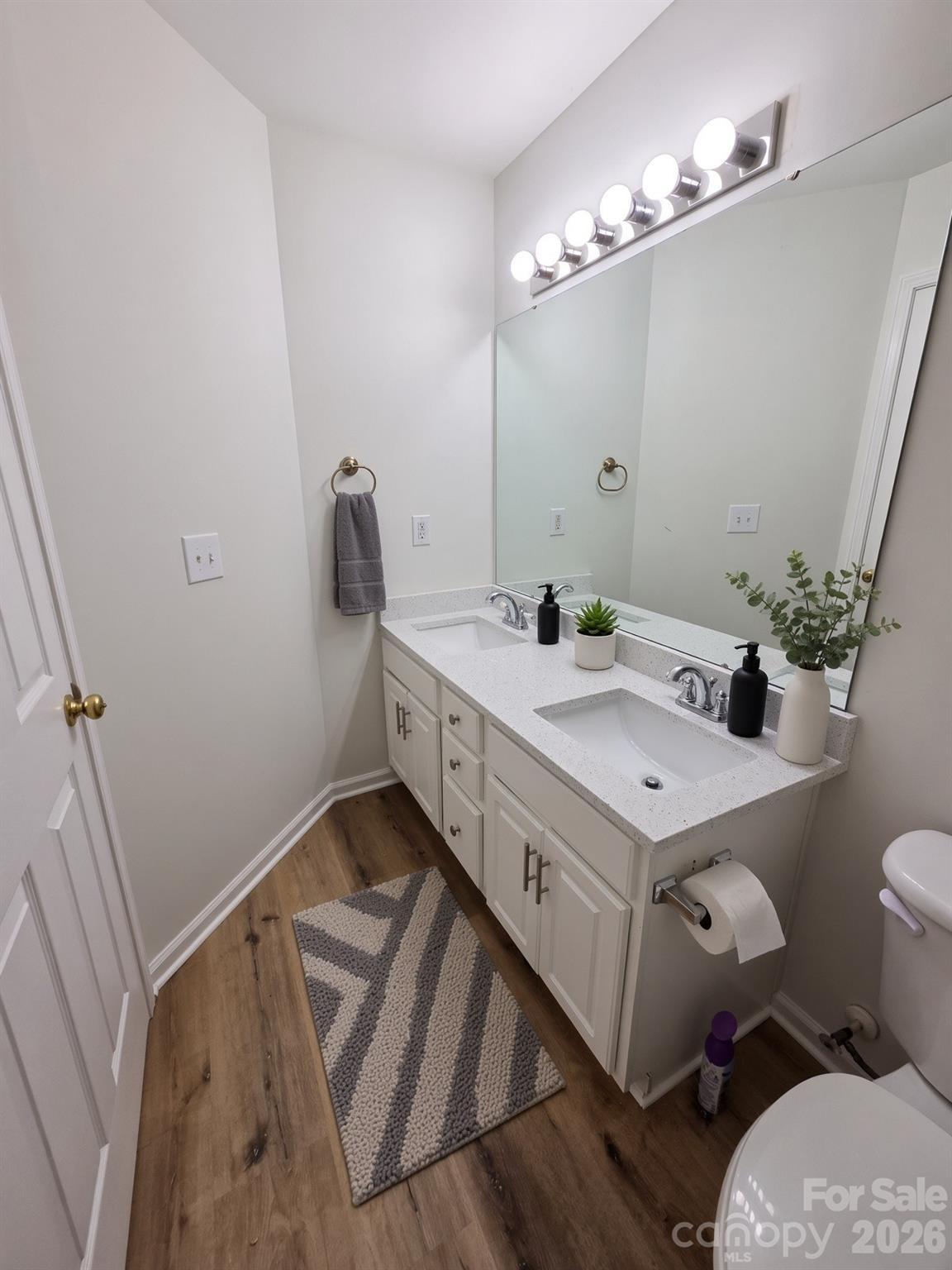 8800 Cavonnier Lane — Charlotte