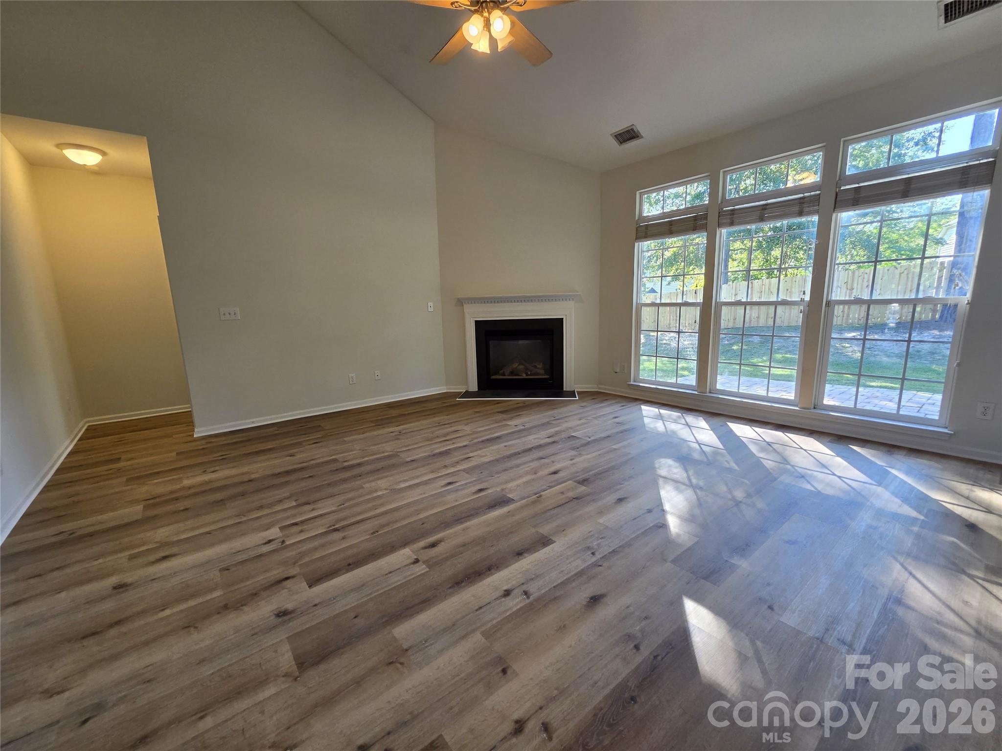 8800 Cavonnier Lane — Charlotte