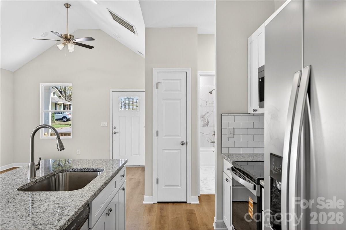 811 Craig Place — Shelby