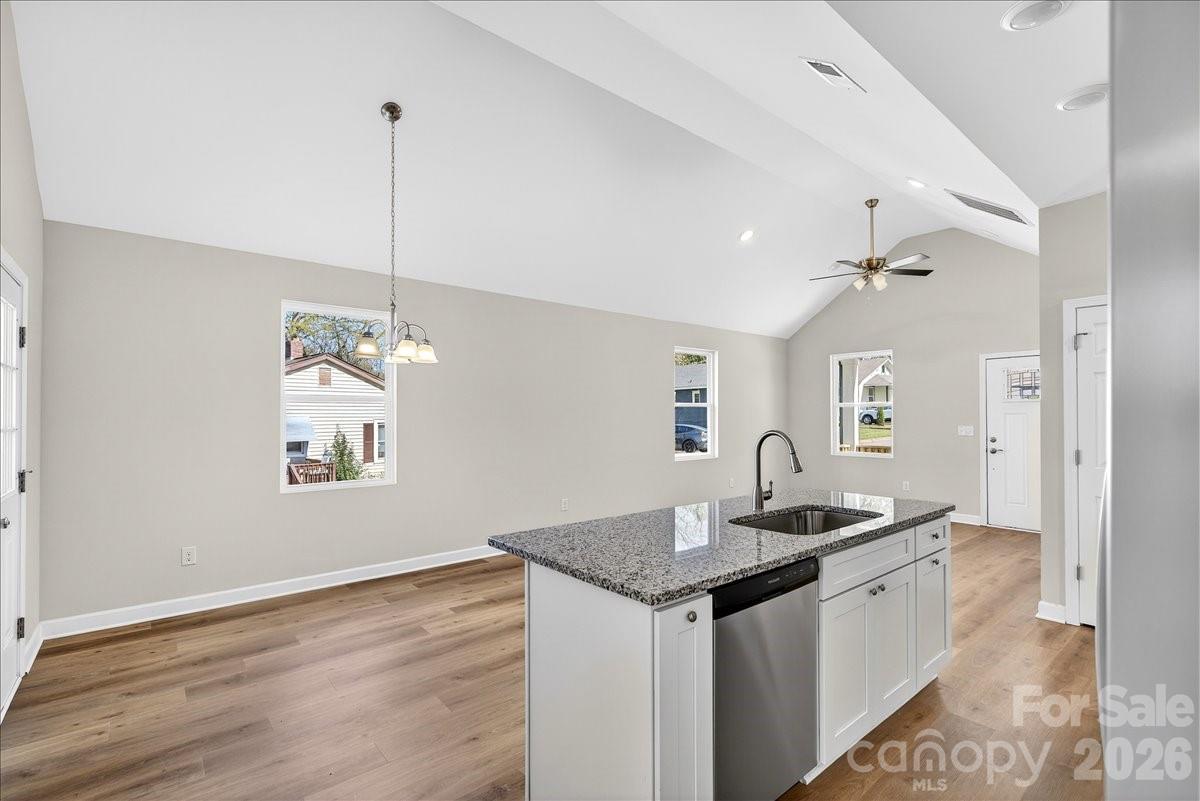 811 Craig Place — Shelby