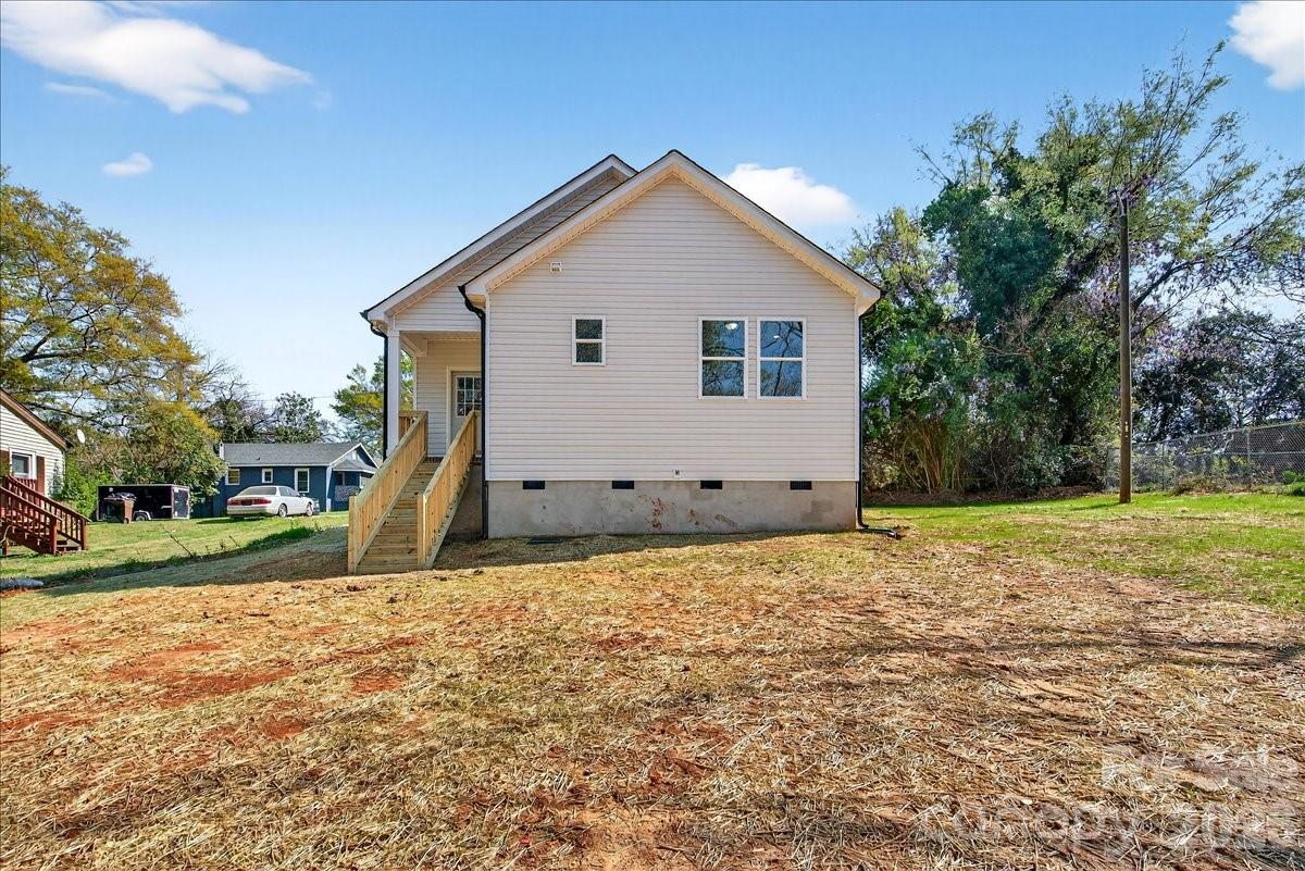 811 Craig Place — Shelby
