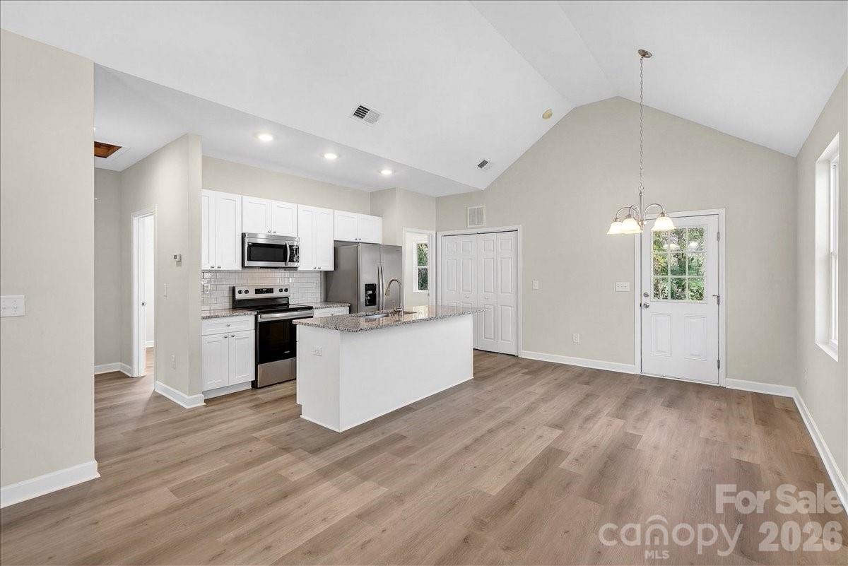 811 Craig Place — Shelby
