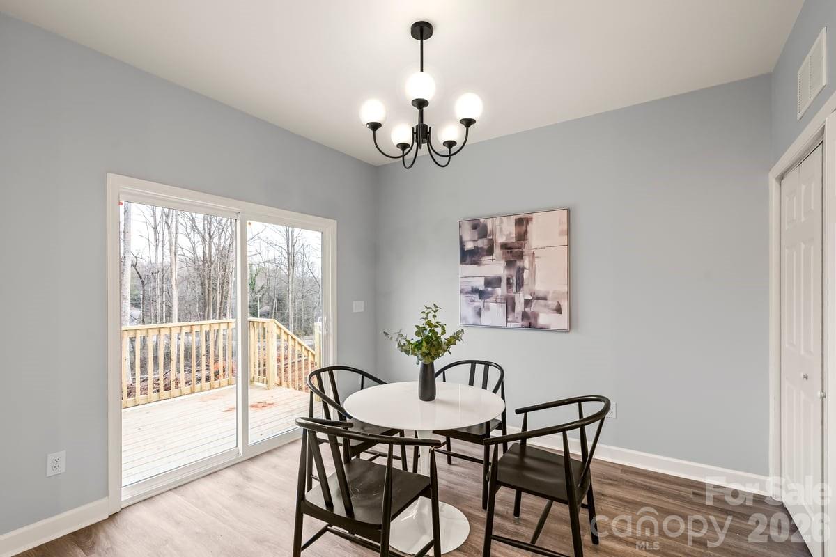 1324 Old Charlotte Road — Statesville