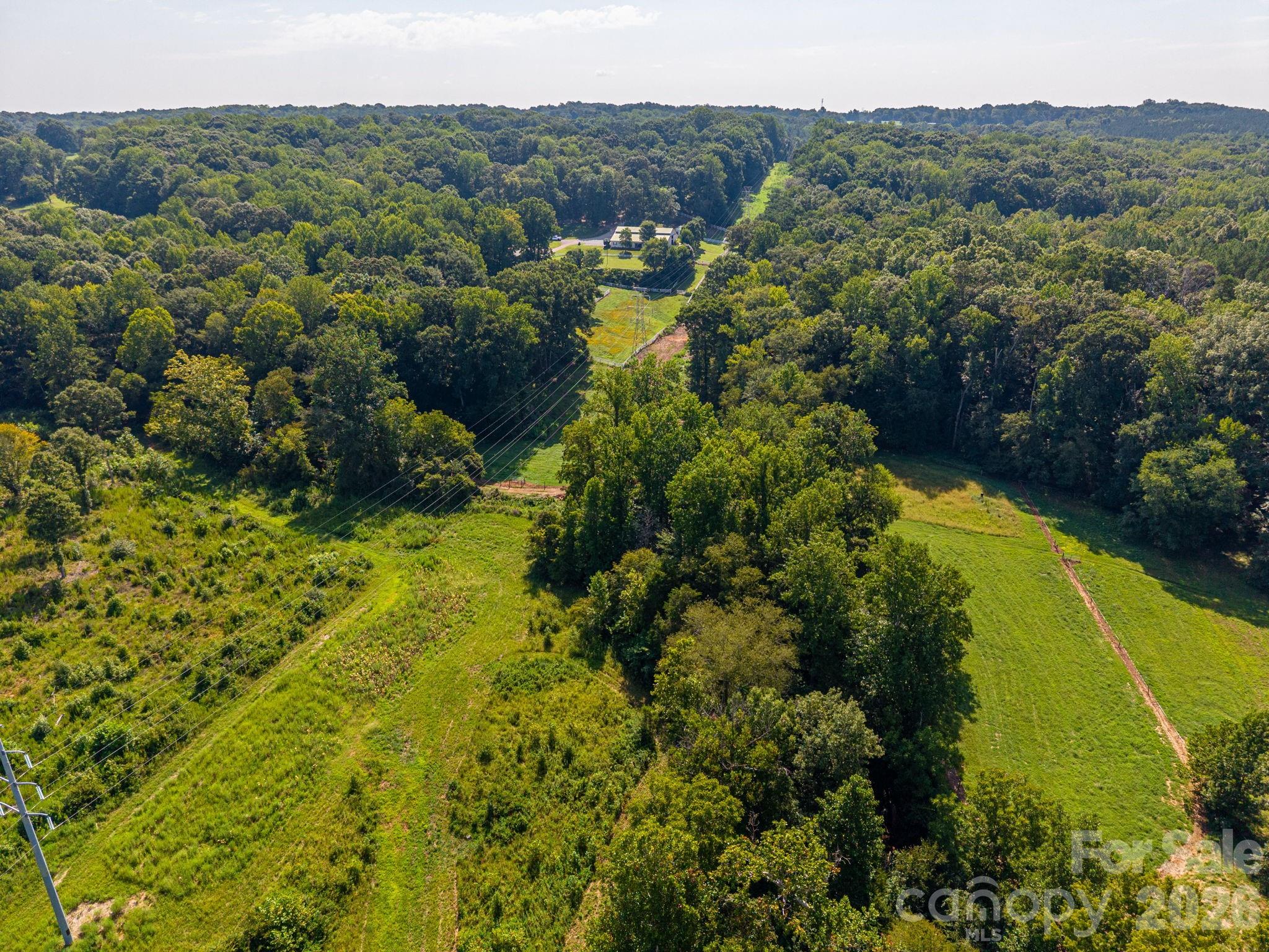 340 Whippoorwill Lane — Mount Holly