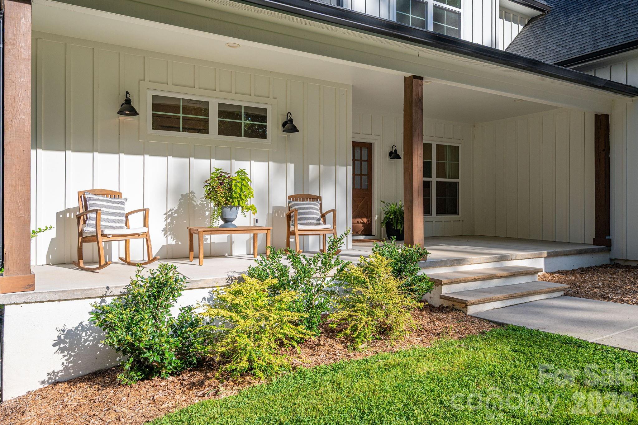340 Whippoorwill Lane — Mount Holly