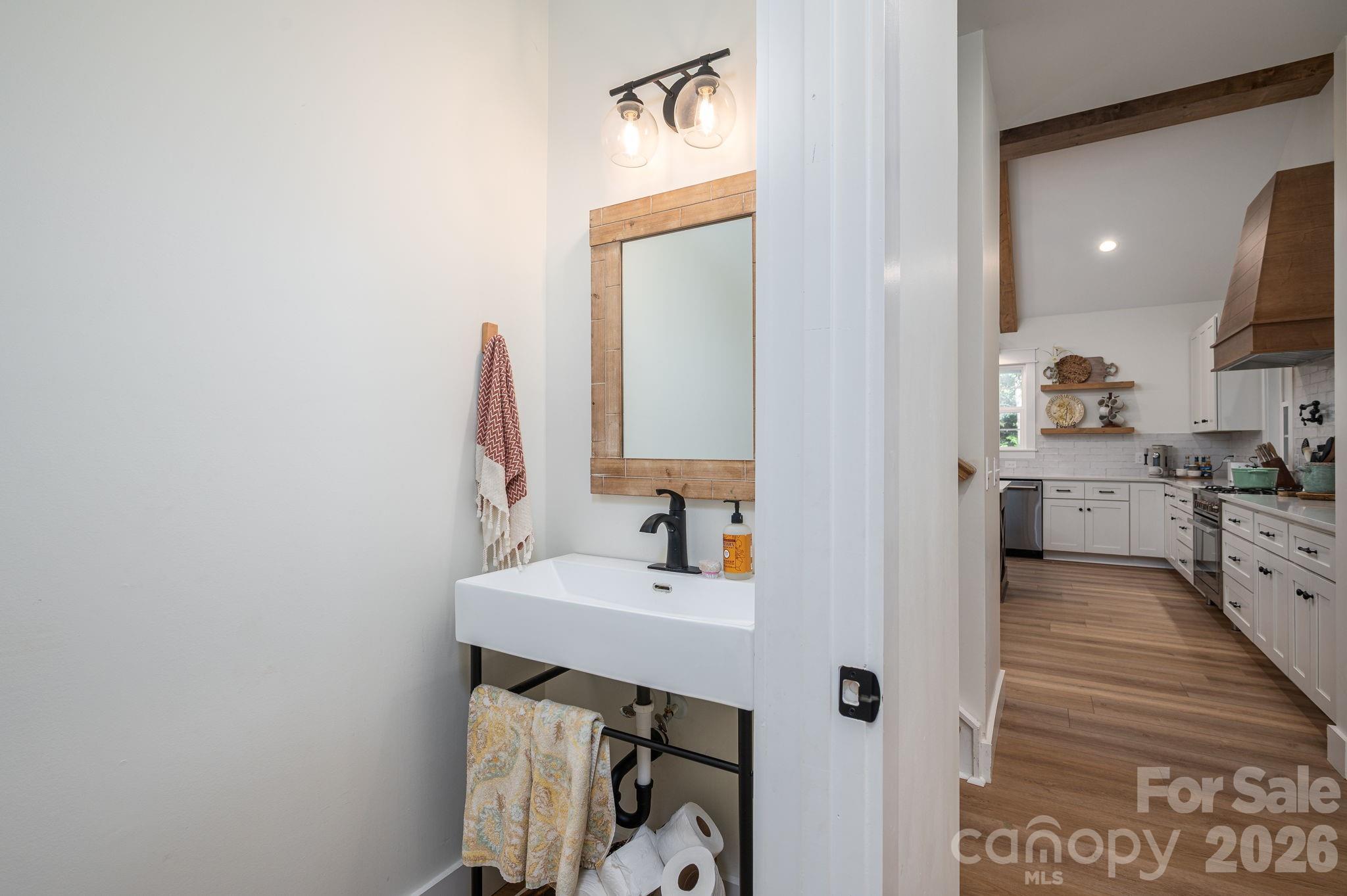 340 Whippoorwill Lane — Mount Holly