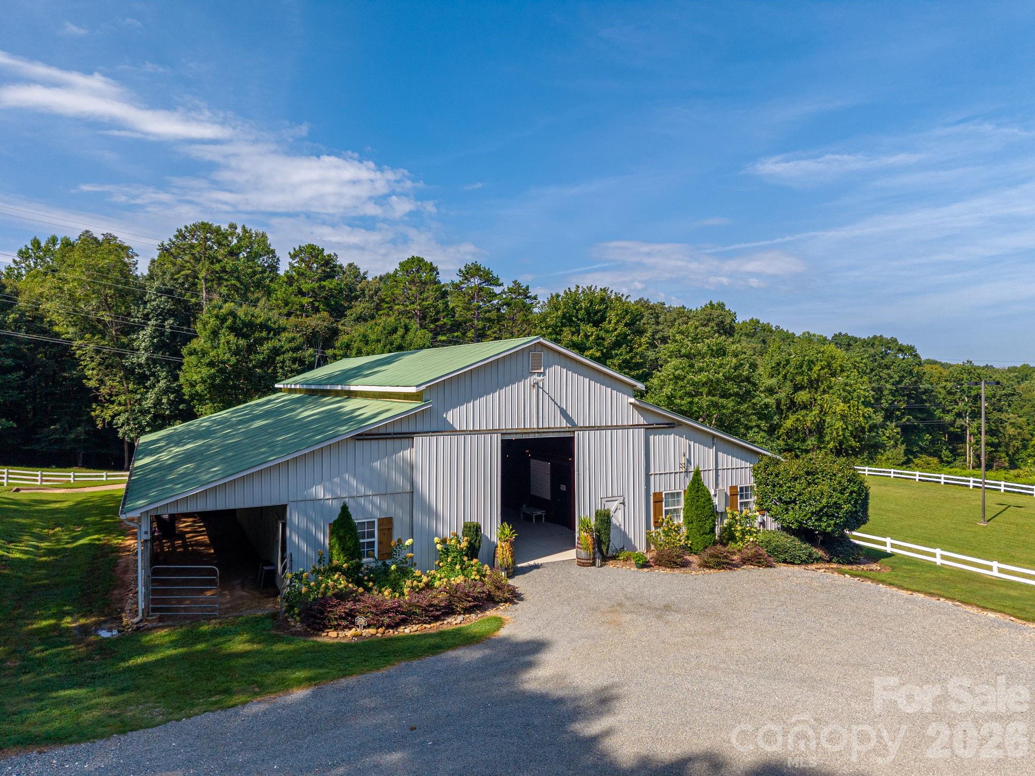 340 Whippoorwill Lane — Mount Holly
