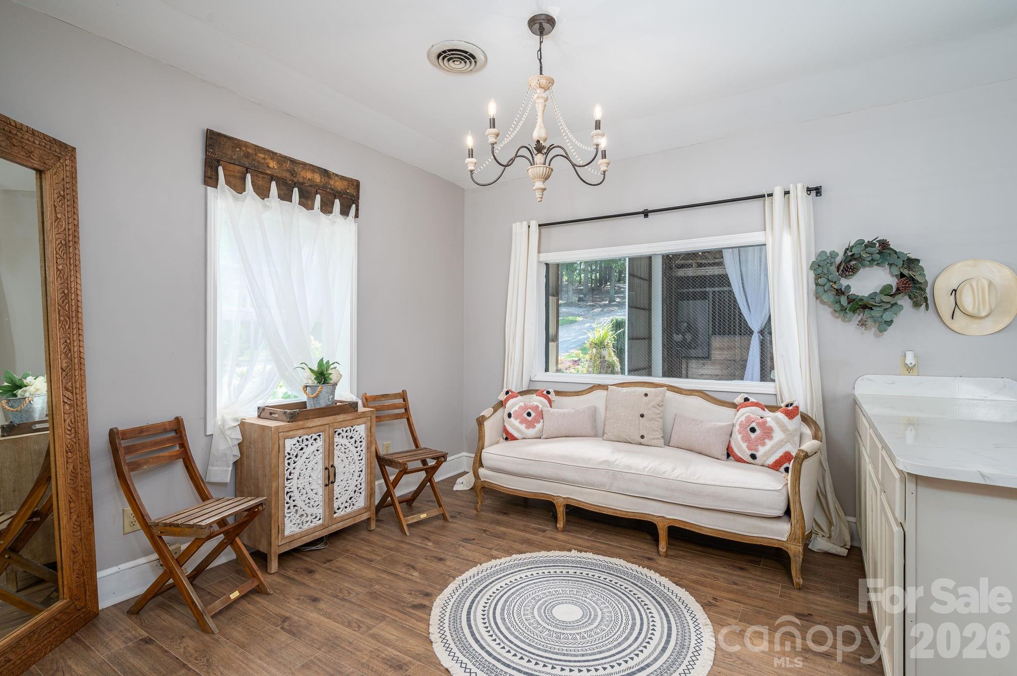 340 Whippoorwill Lane — Mount Holly