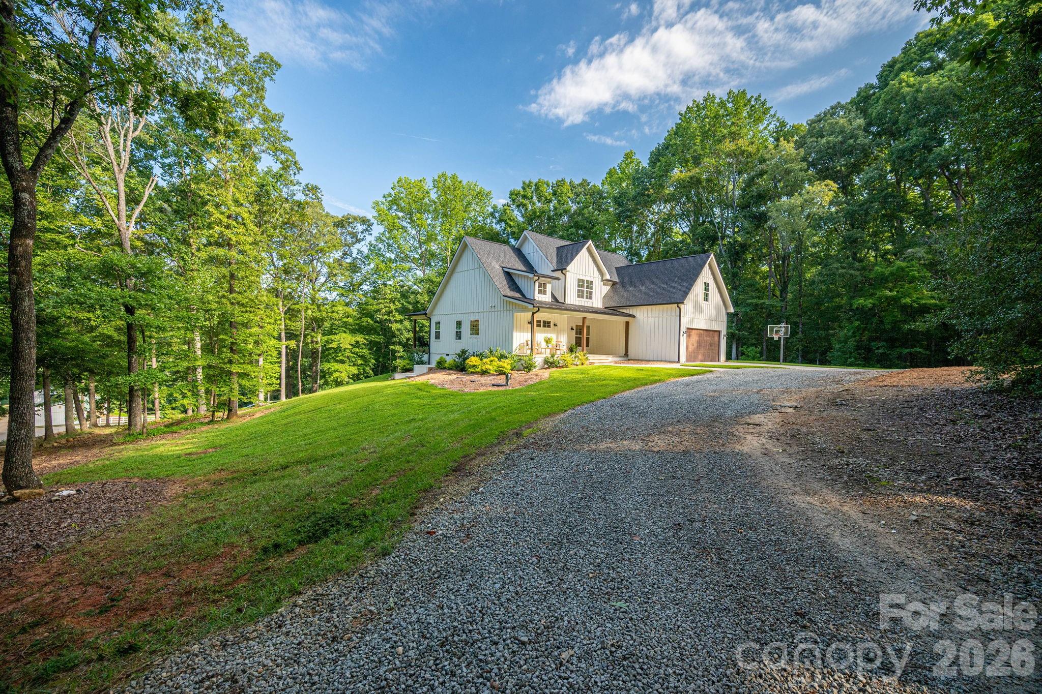340 Whippoorwill Lane — Mount Holly
