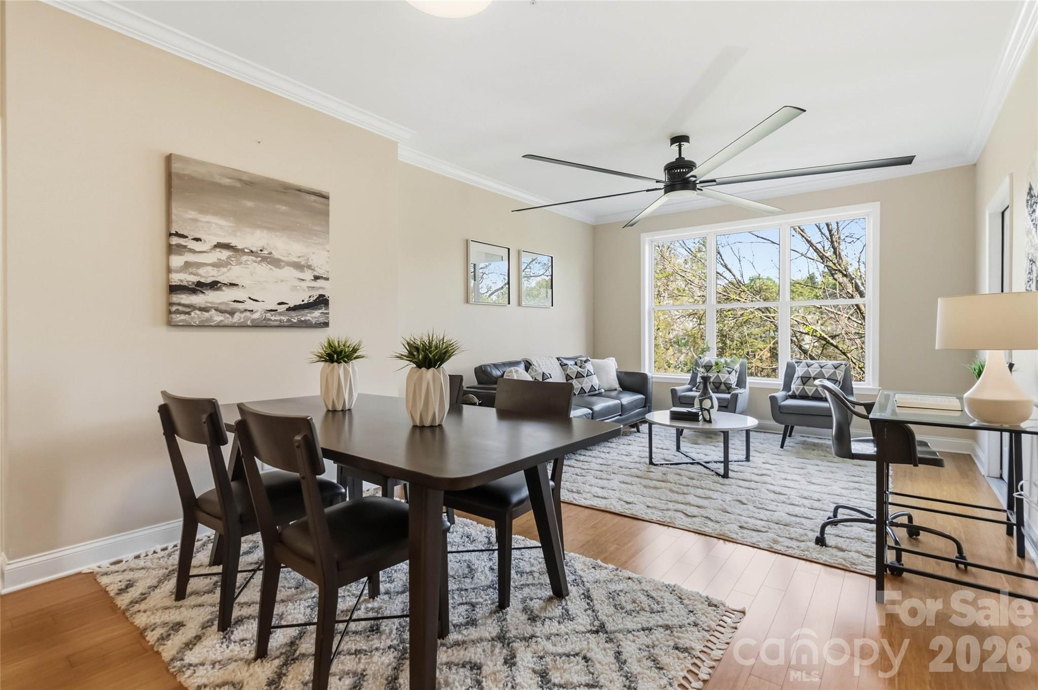 1000 E Woodlawn Road #314 — Charlotte