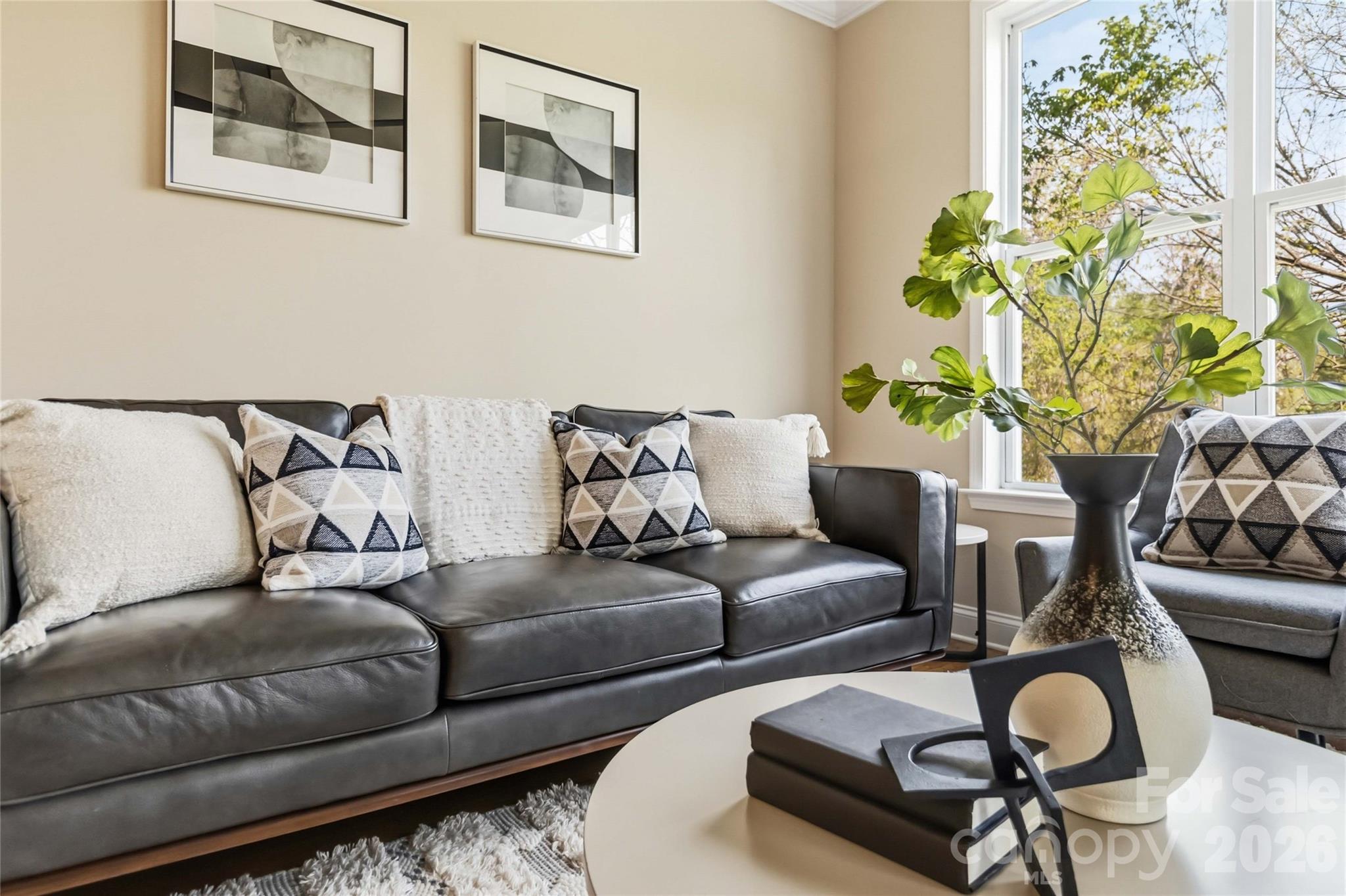 1000 E Woodlawn Road #314 — Charlotte