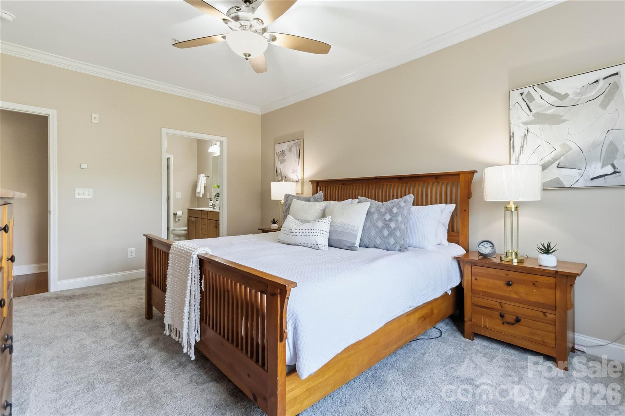 1000 E Woodlawn Road #314 — Charlotte