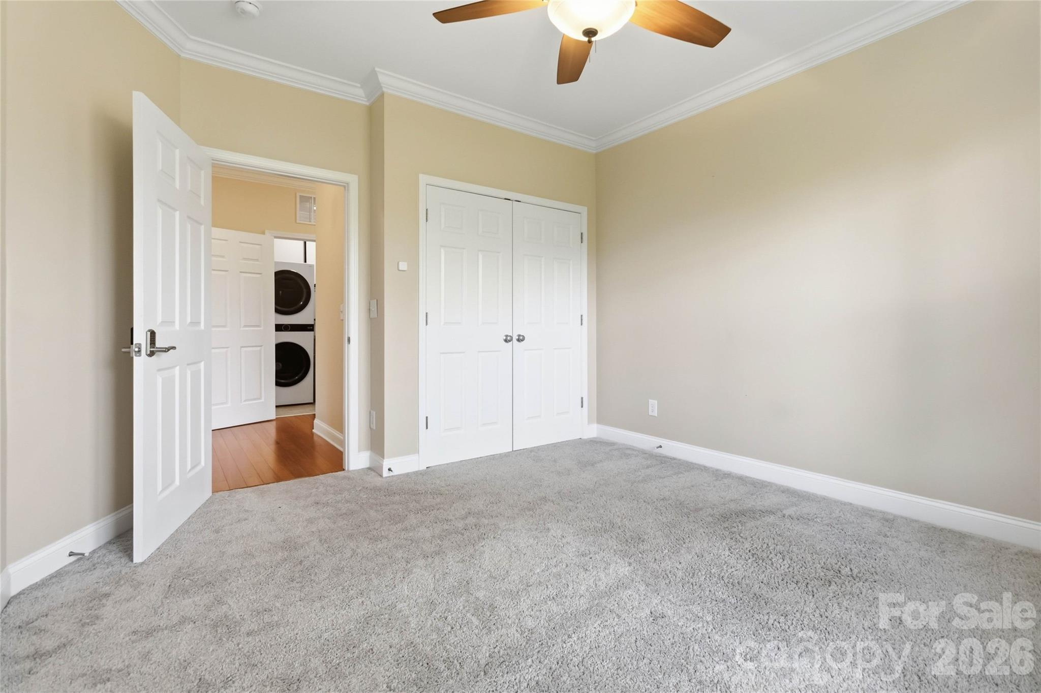 1000 E Woodlawn Road #314 — Charlotte