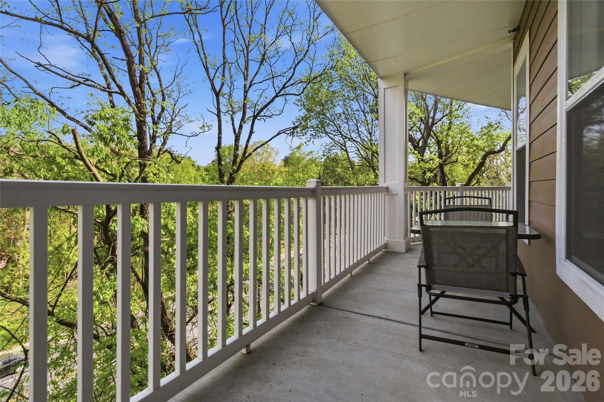 1000 E Woodlawn Road #314 — Charlotte