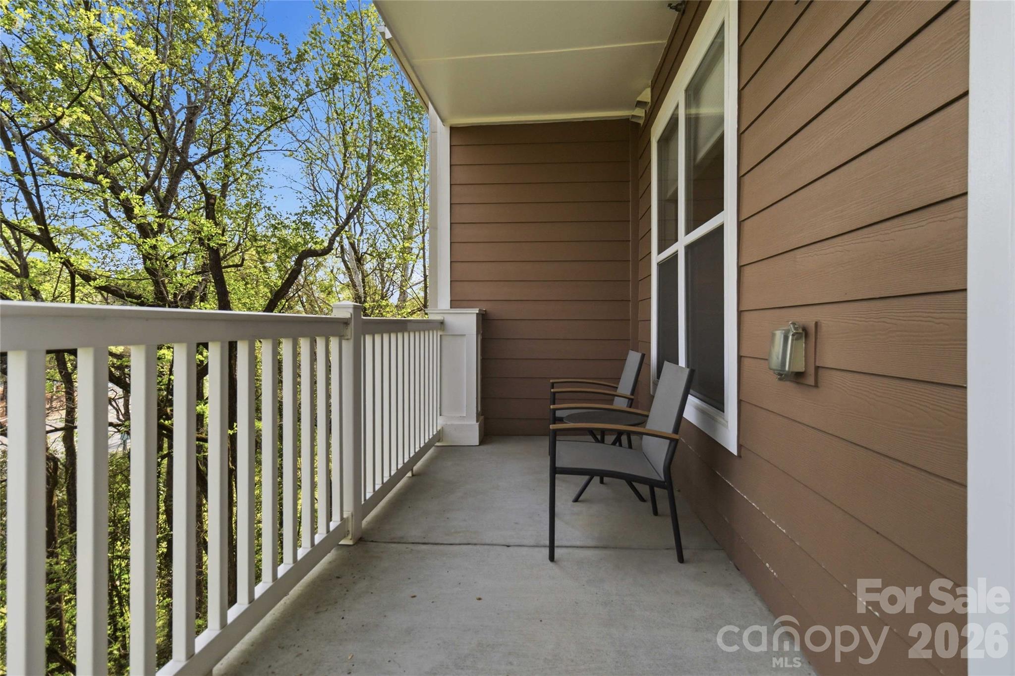 1000 E Woodlawn Road #314 — Charlotte
