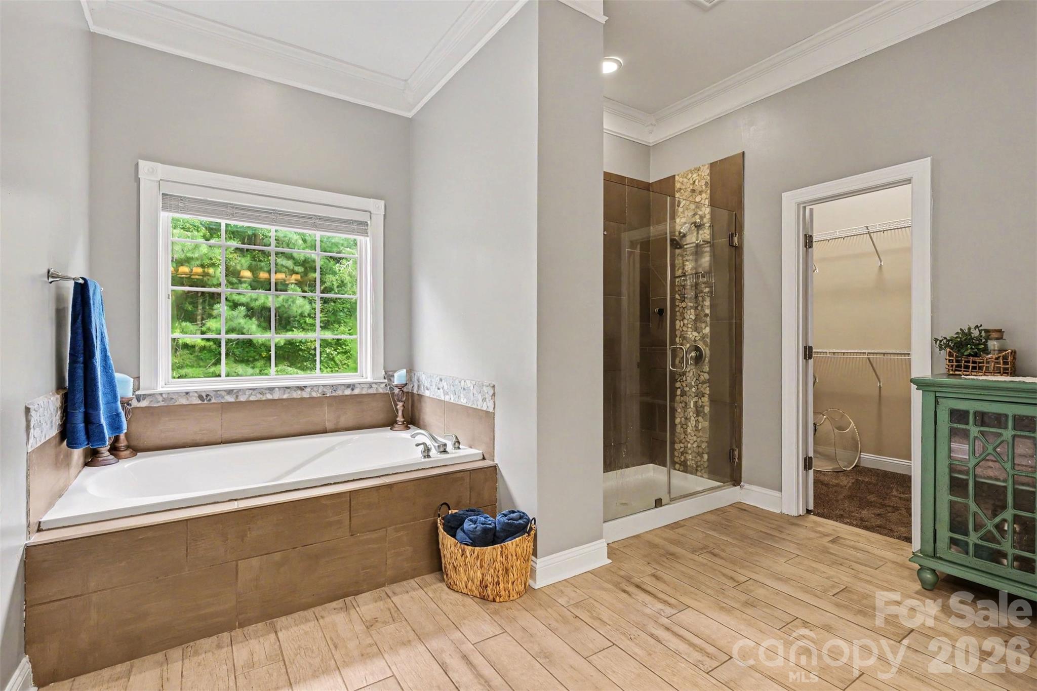 3647 Venetian Way — York