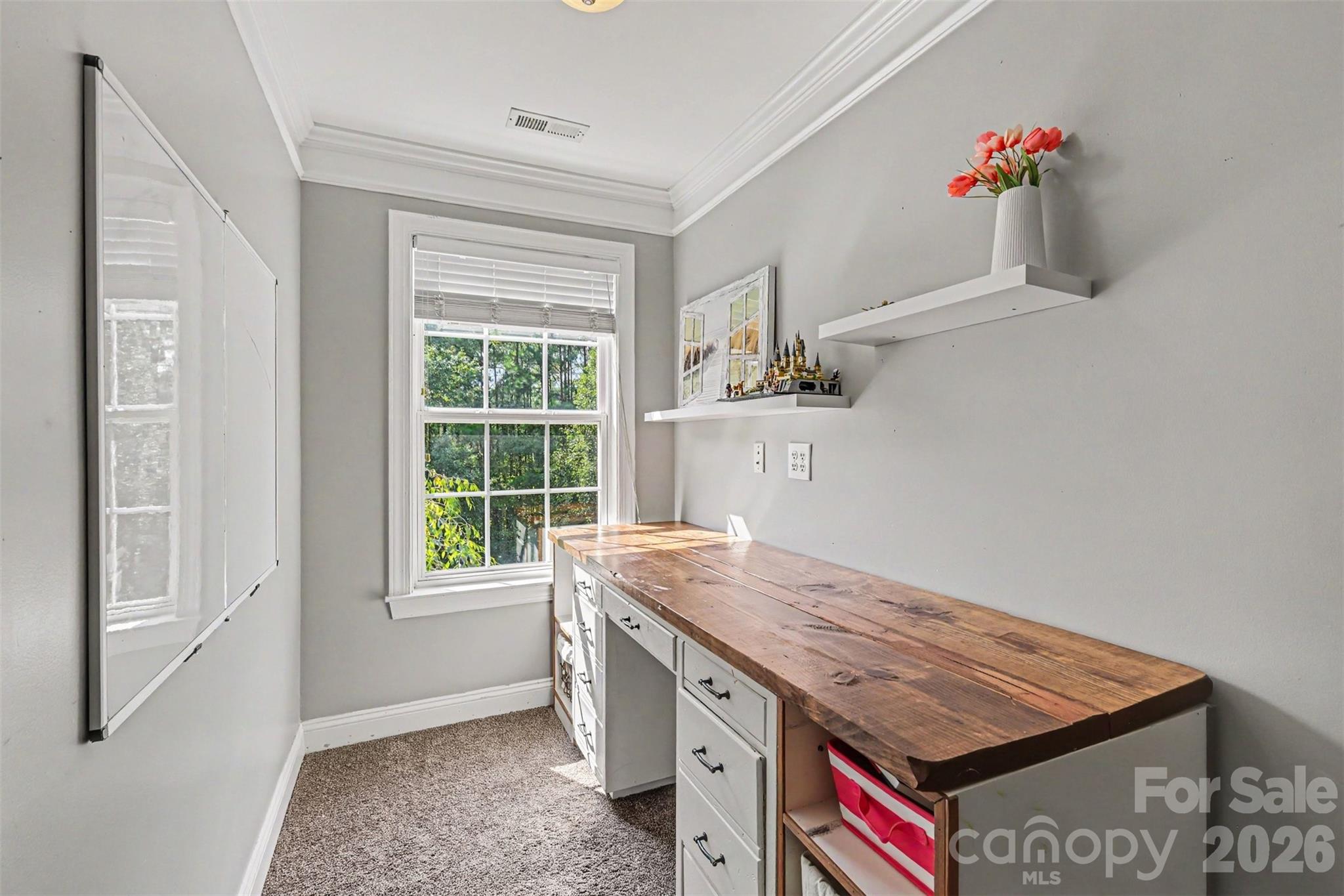 3647 Venetian Way — York