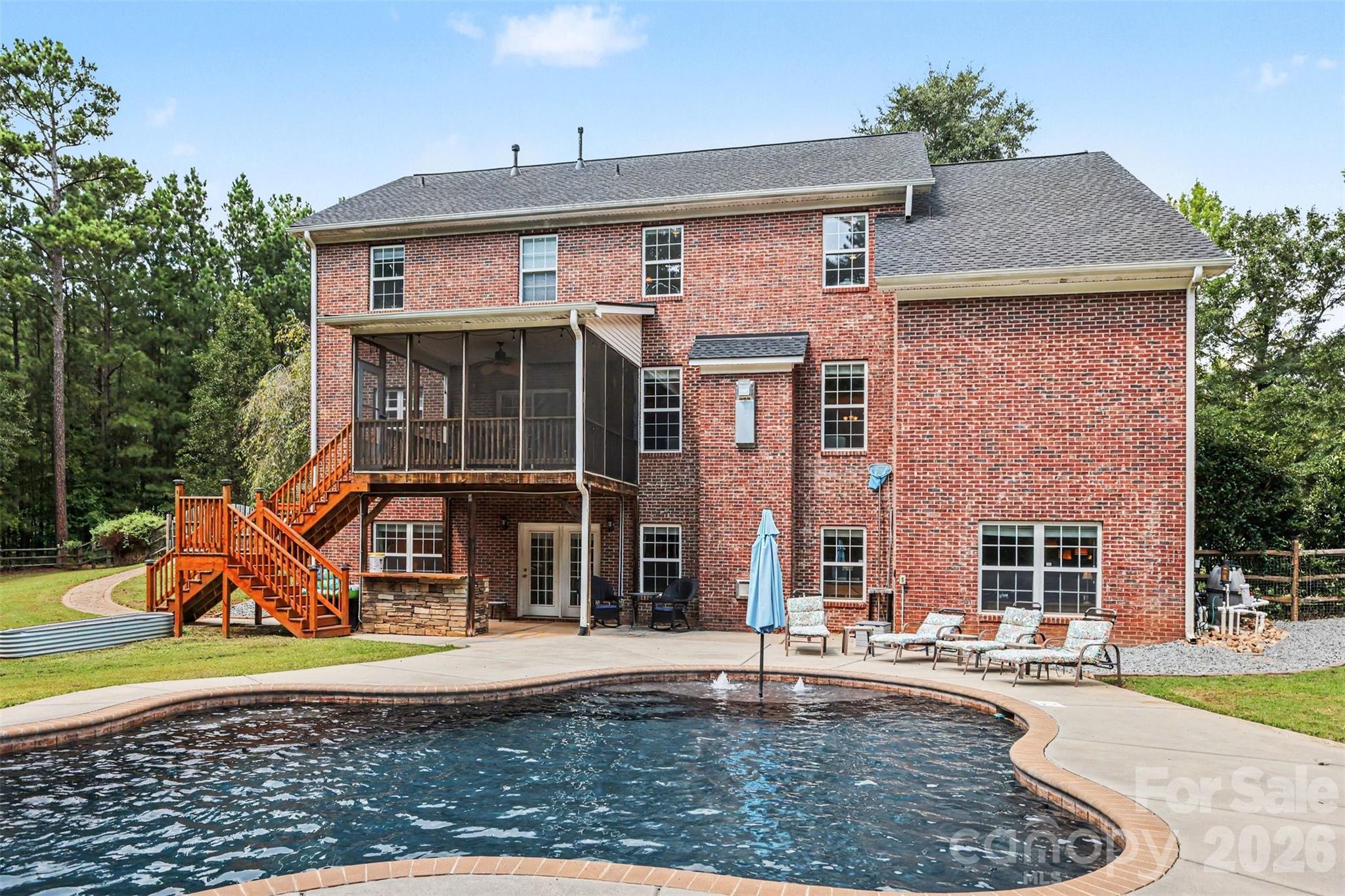 3647 Venetian Way — York