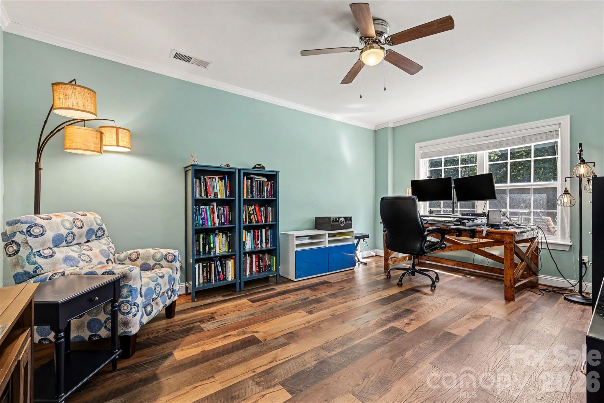 3647 Venetian Way — York