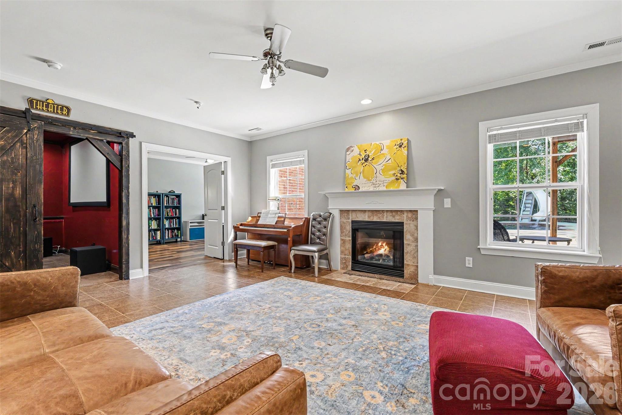 3647 Venetian Way — York