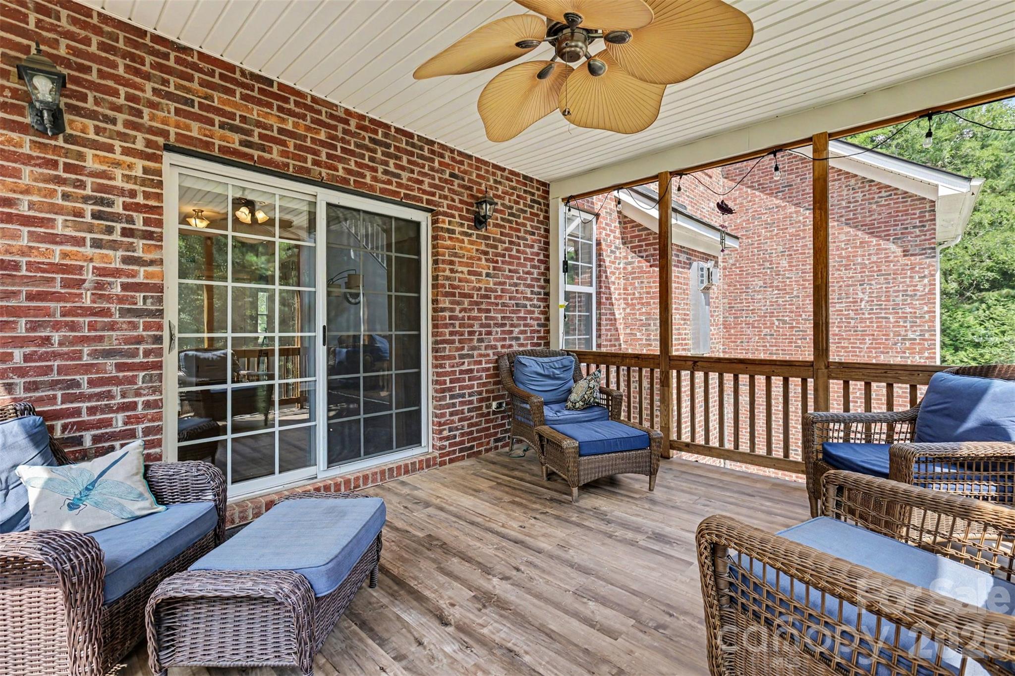 3647 Venetian Way — York