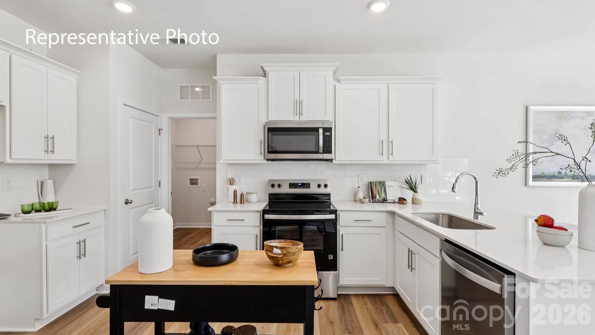 1020 Streamwood Avenue — Newton