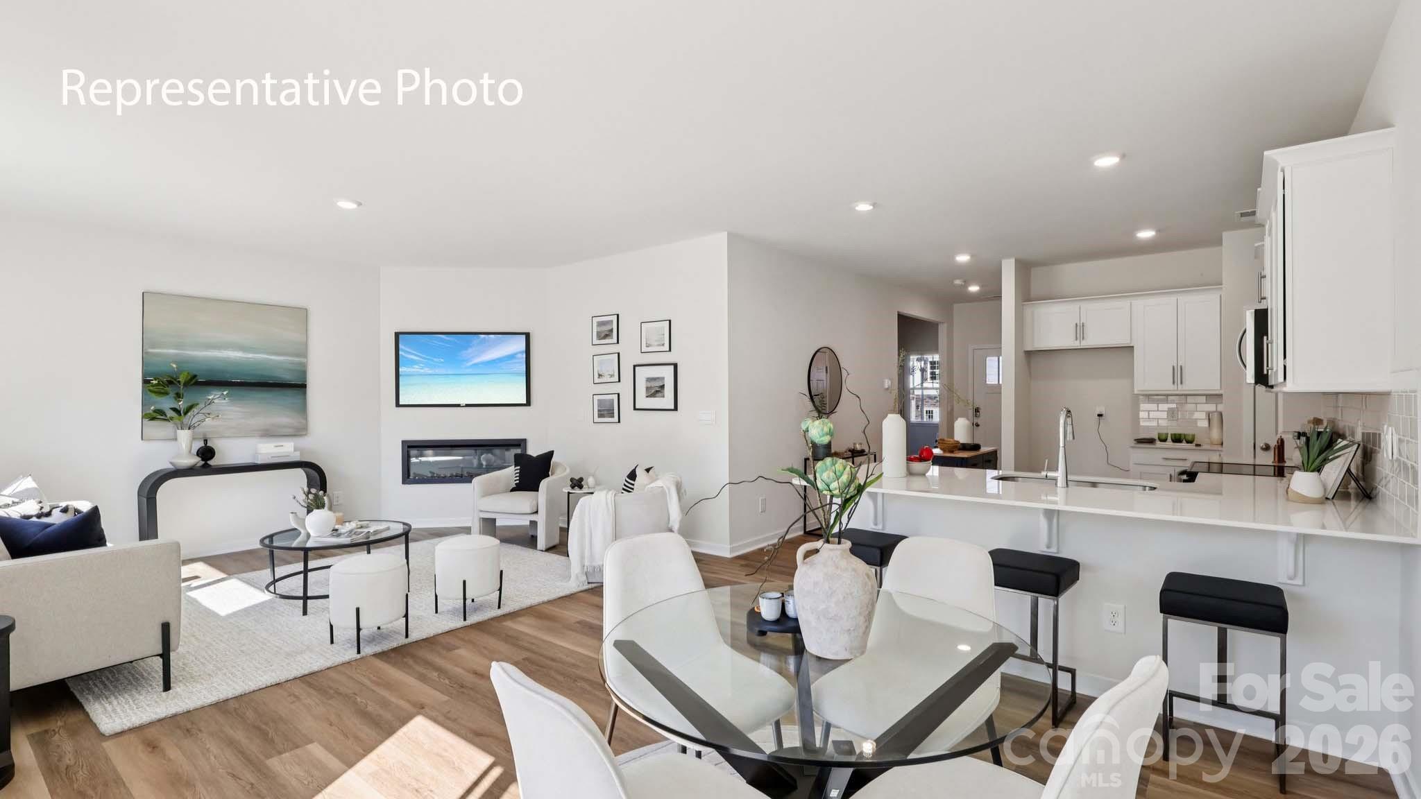 1020 Streamwood Avenue — Newton