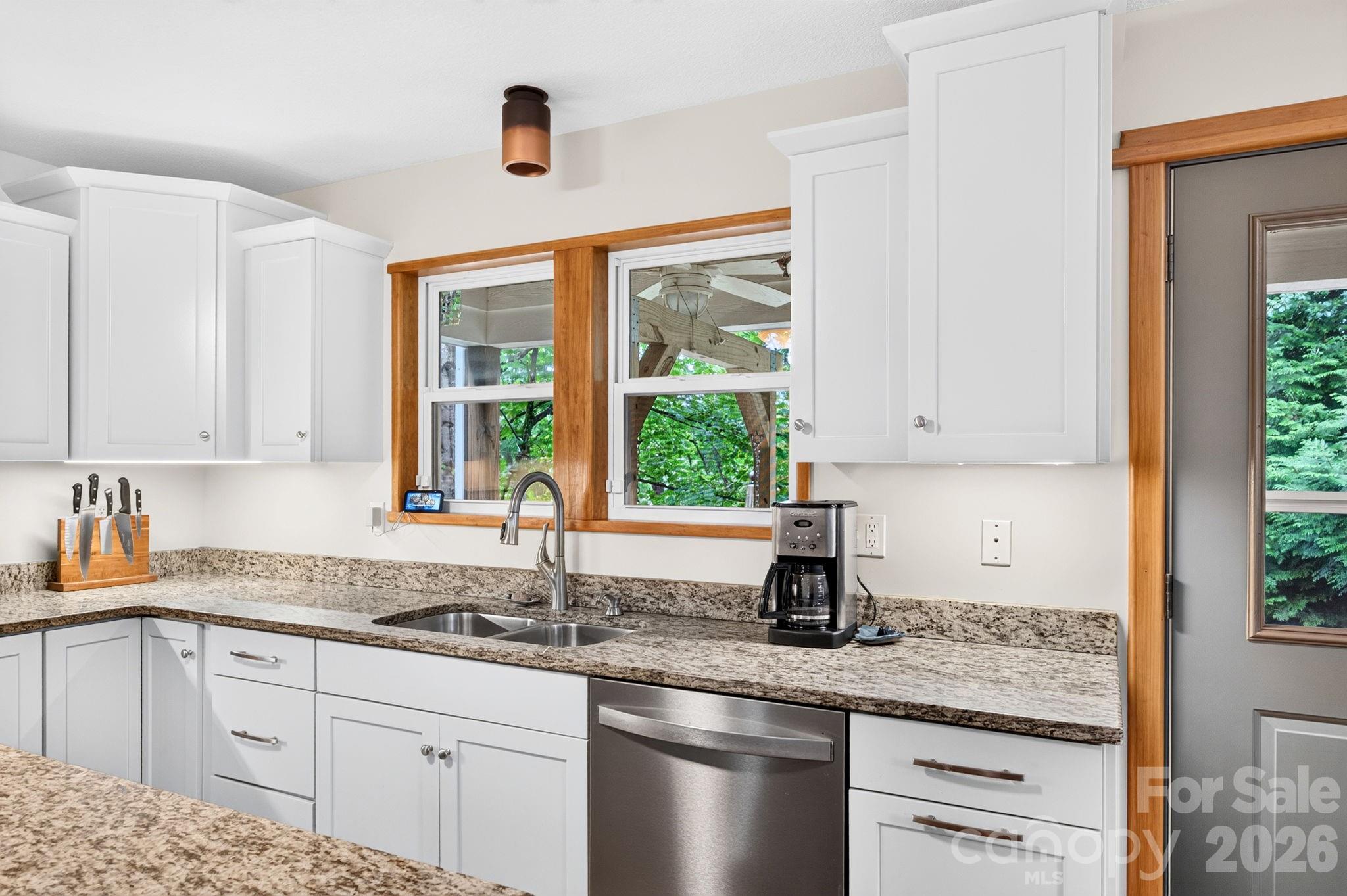 15 Riverlink Lane — Asheville