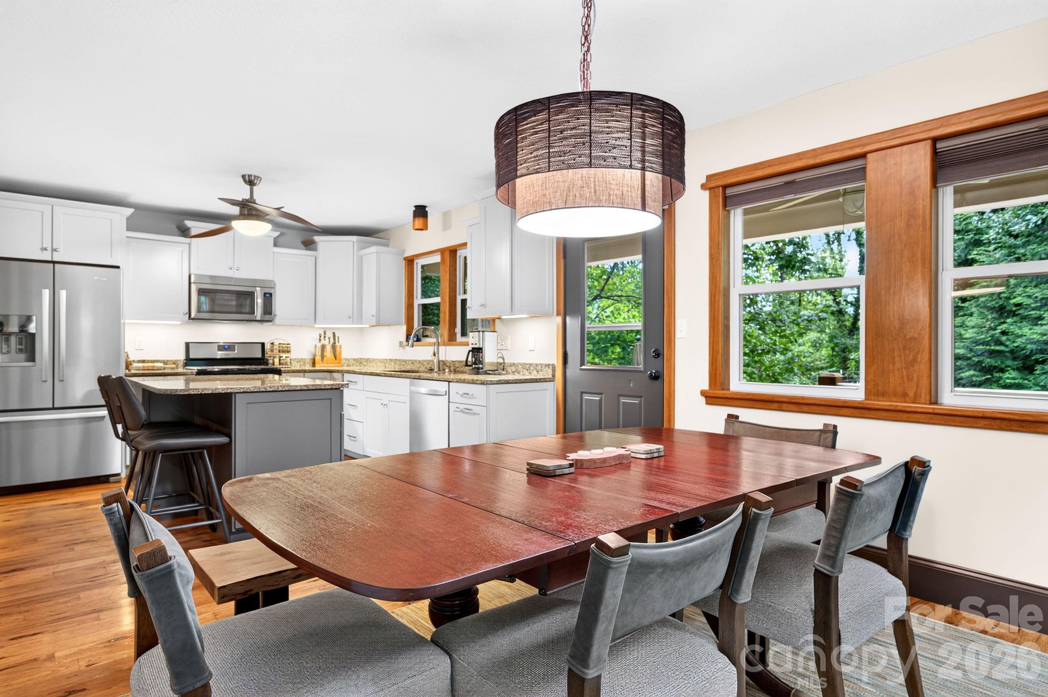 15 Riverlink Lane — Asheville