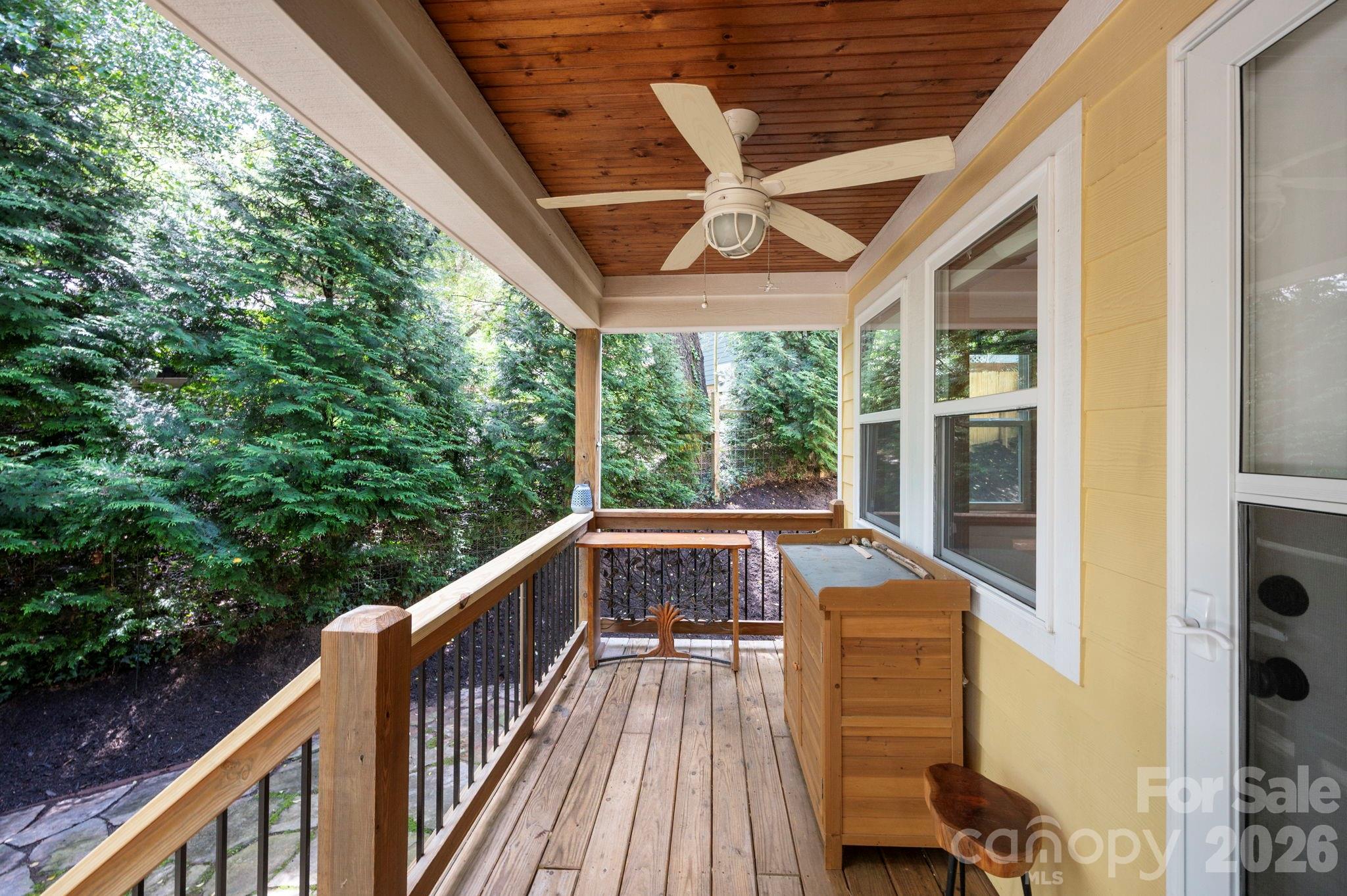 15 Riverlink Lane — Asheville