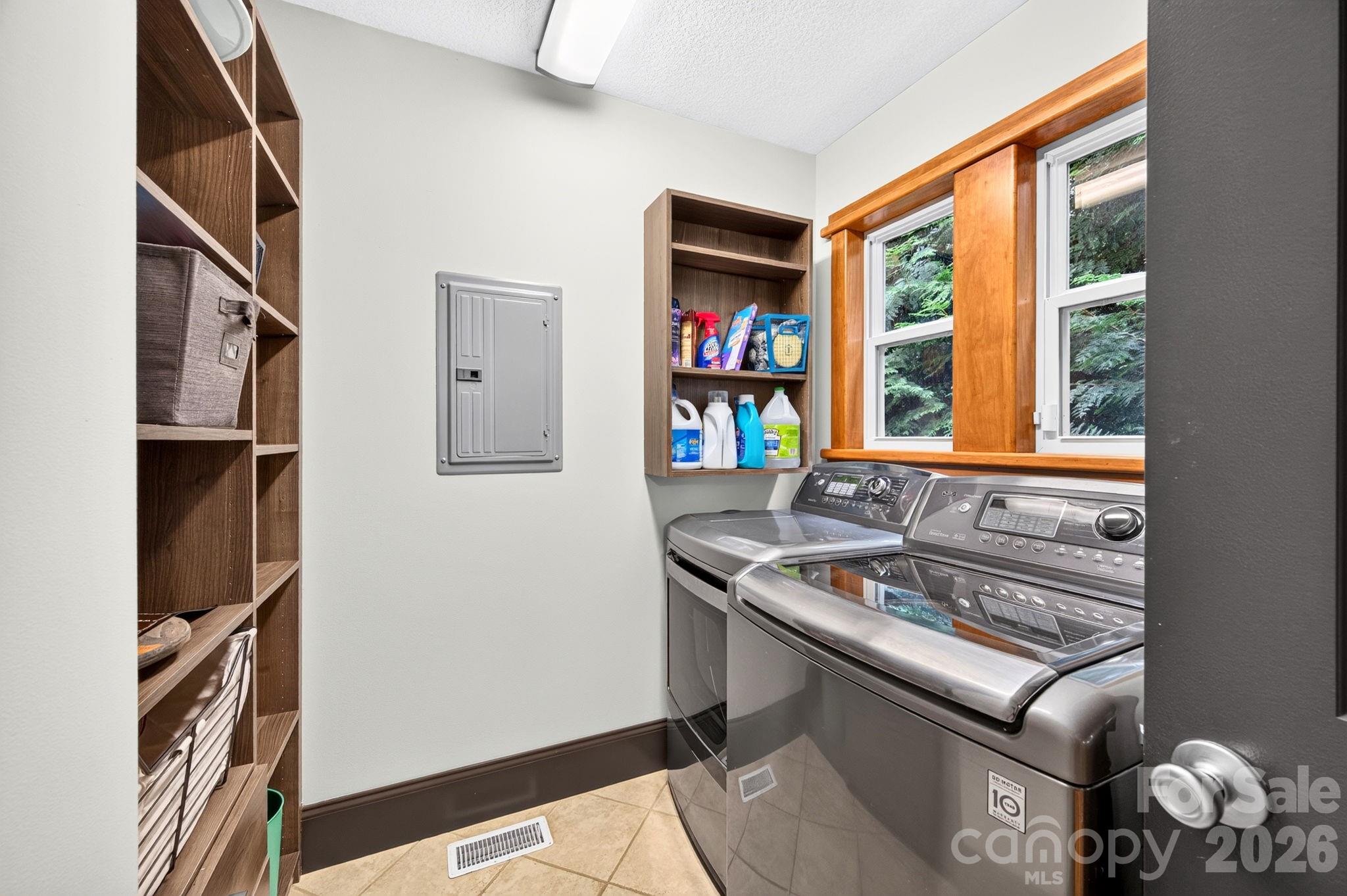 15 Riverlink Lane — Asheville