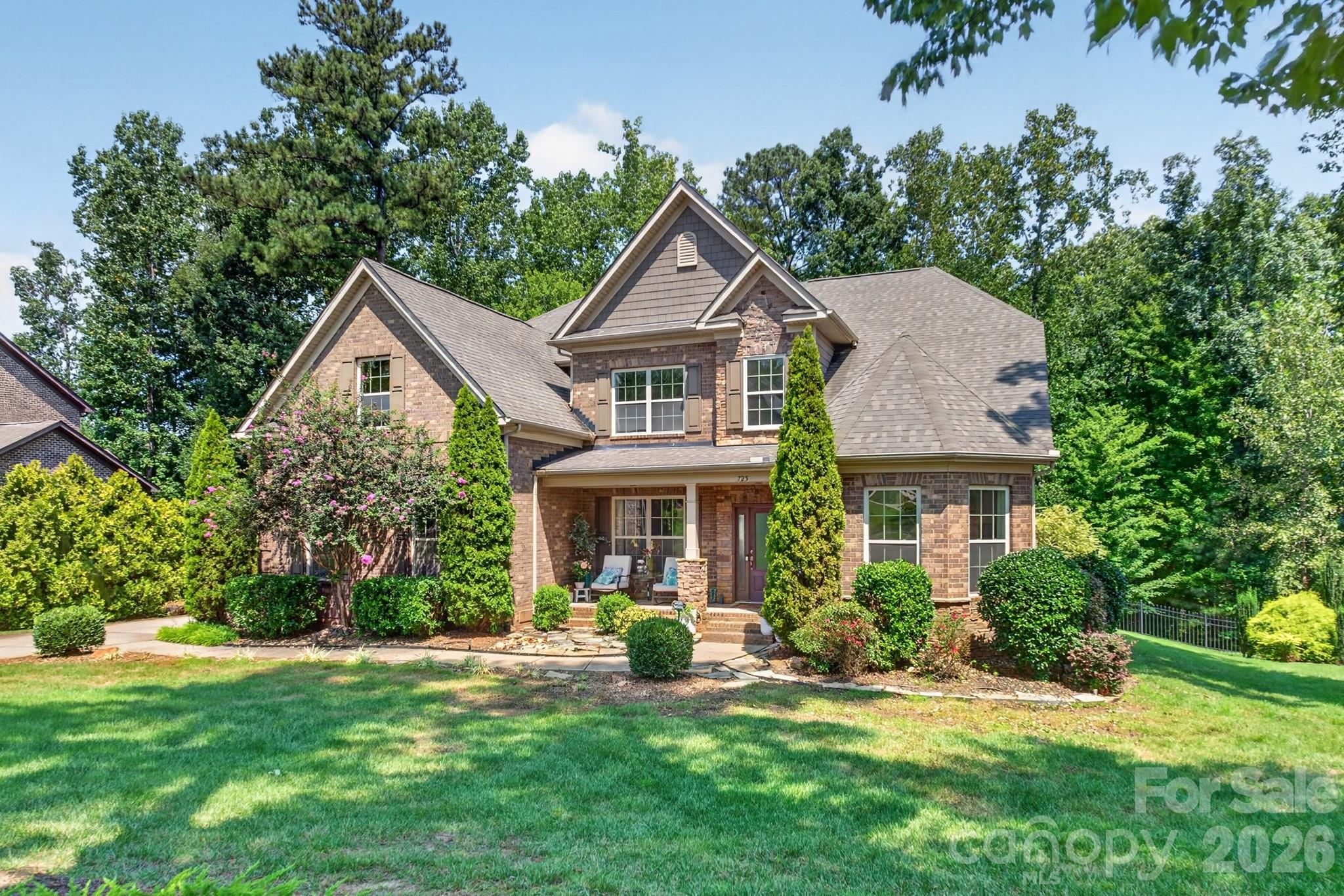 725 Fawns Glen Place — Lake Wylie