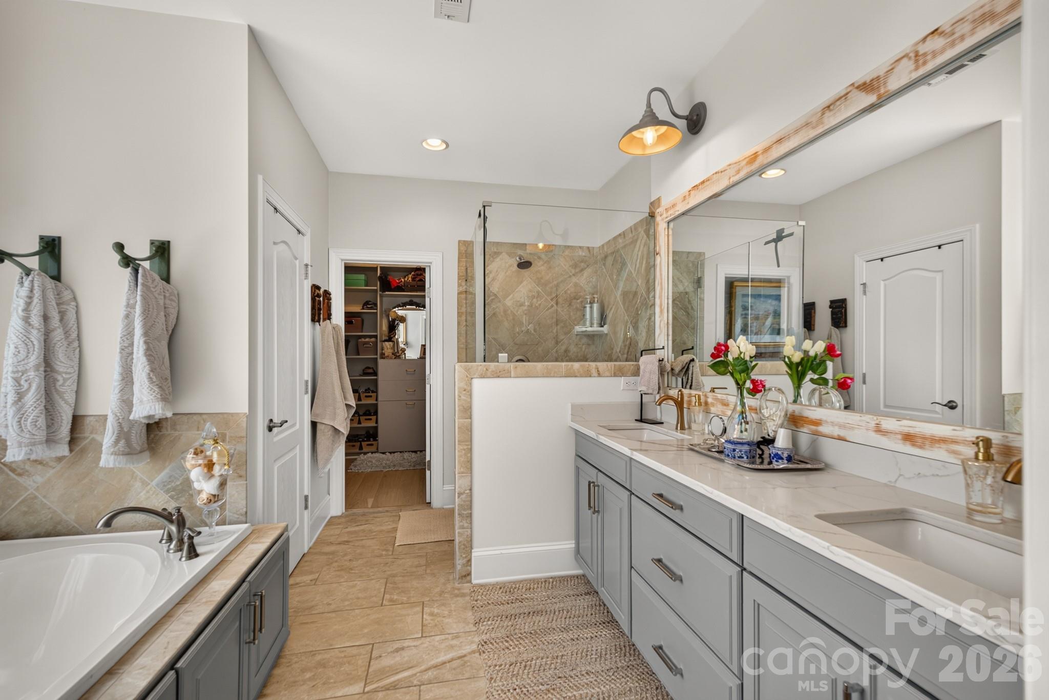 725 Fawns Glen Place — Lake Wylie