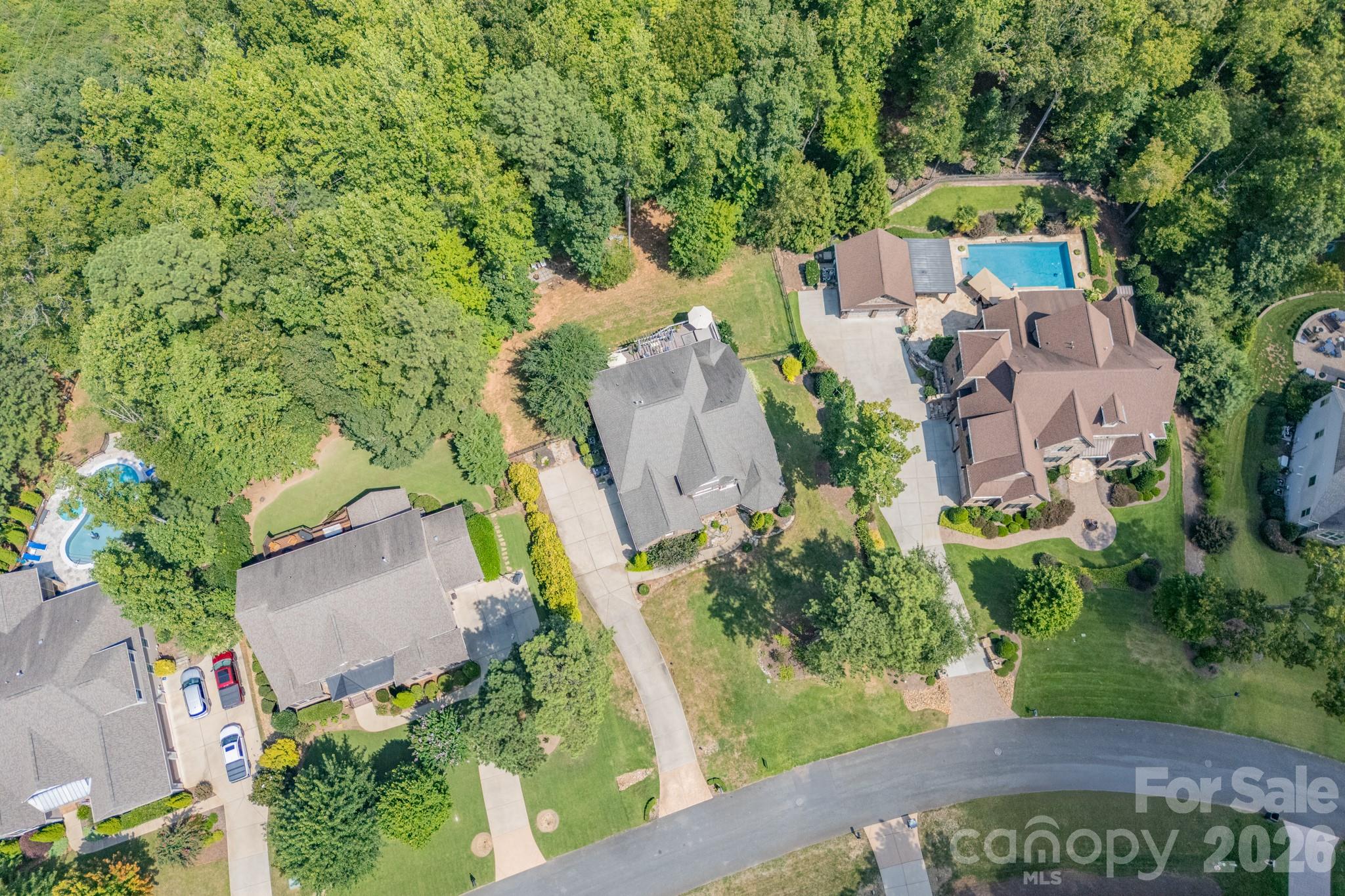 725 Fawns Glen Place — Lake Wylie