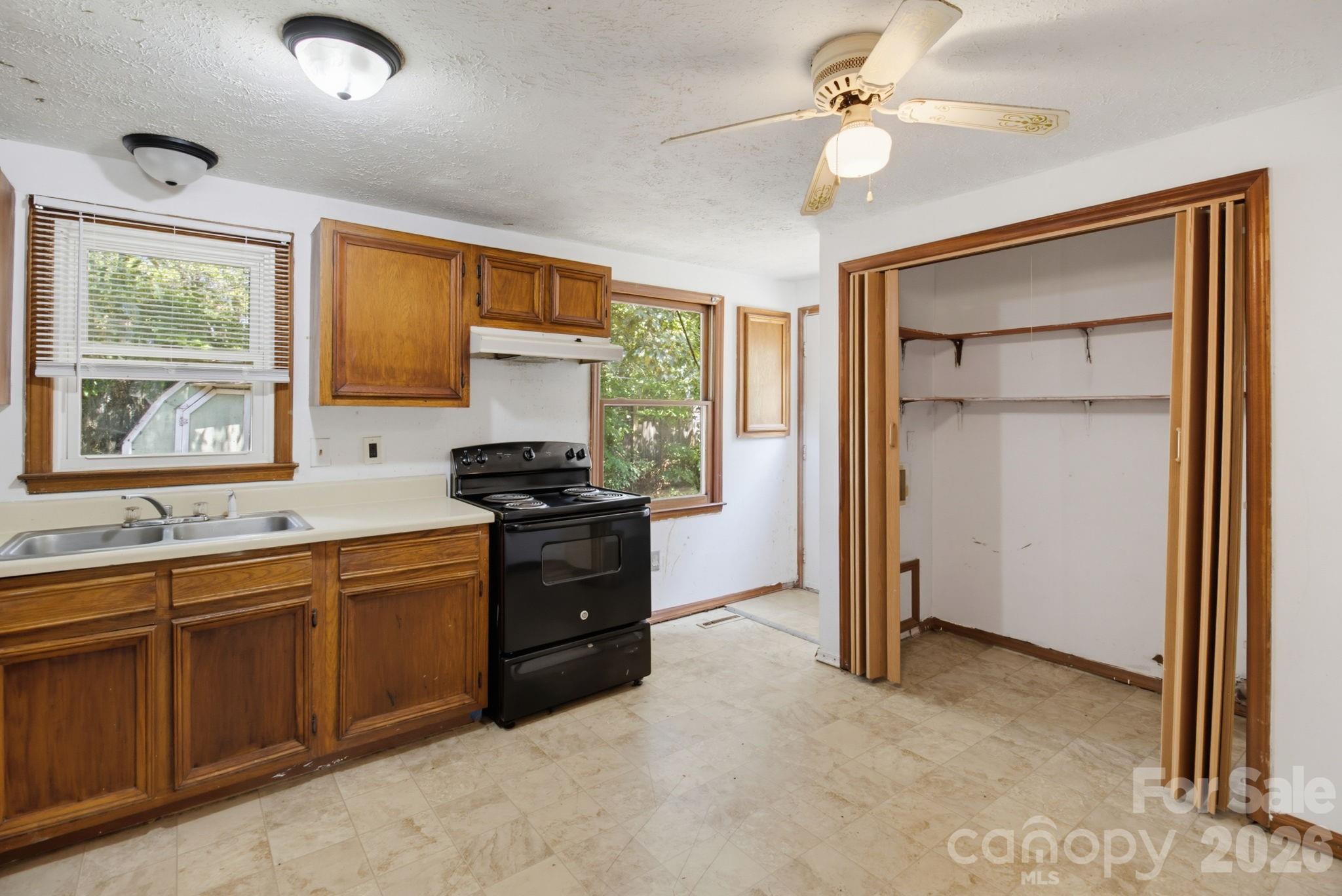 1719 Oneka Avenue — High Point