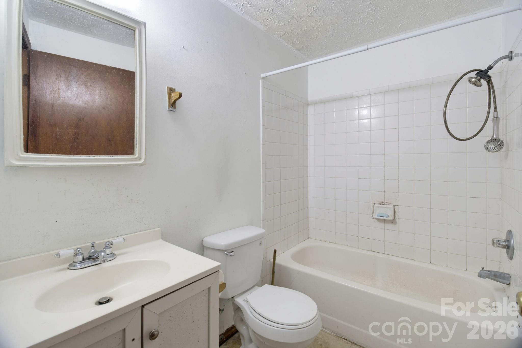 1719 Oneka Avenue — High Point