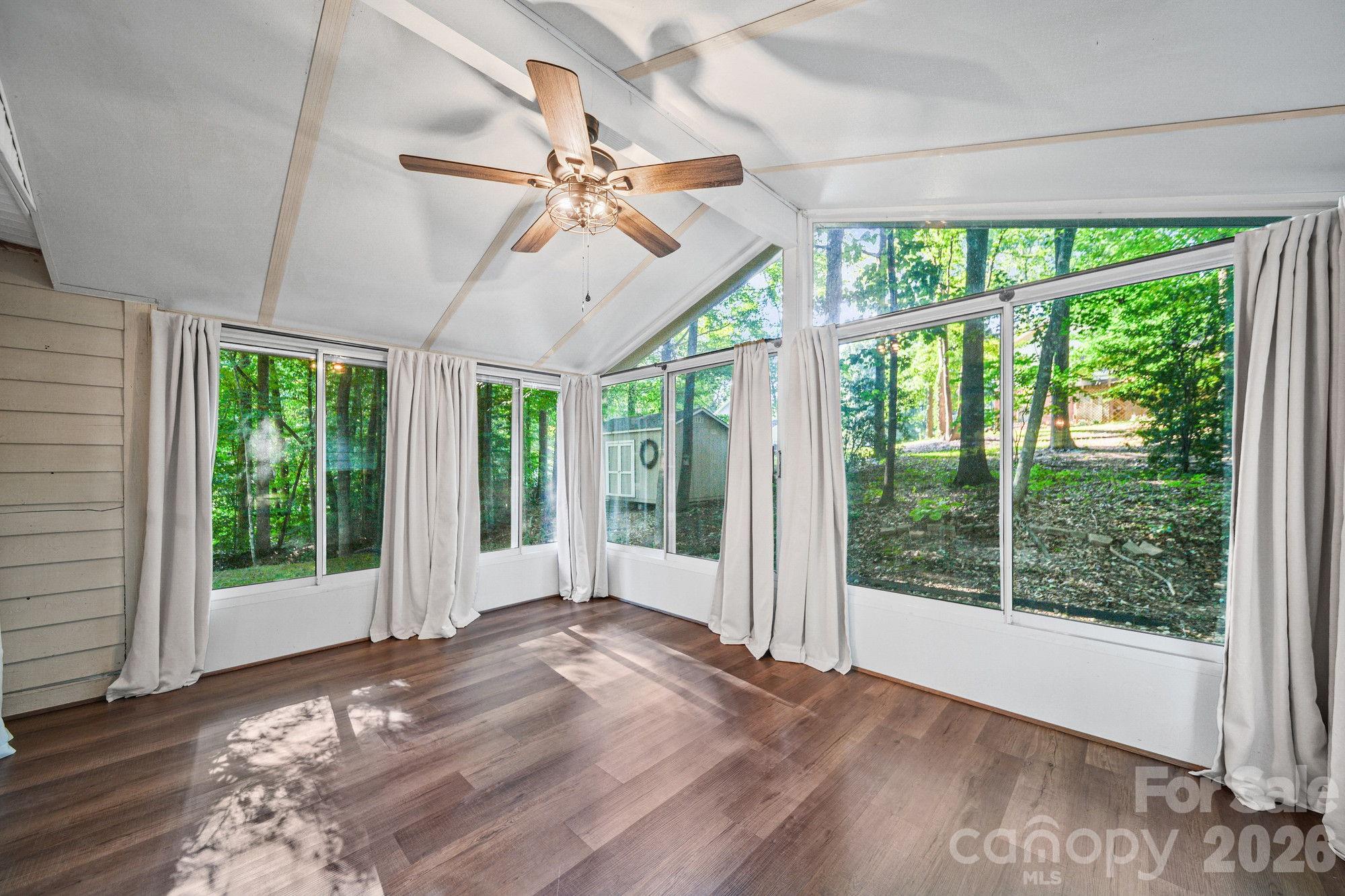 821 Deer Path Place — Mooresville