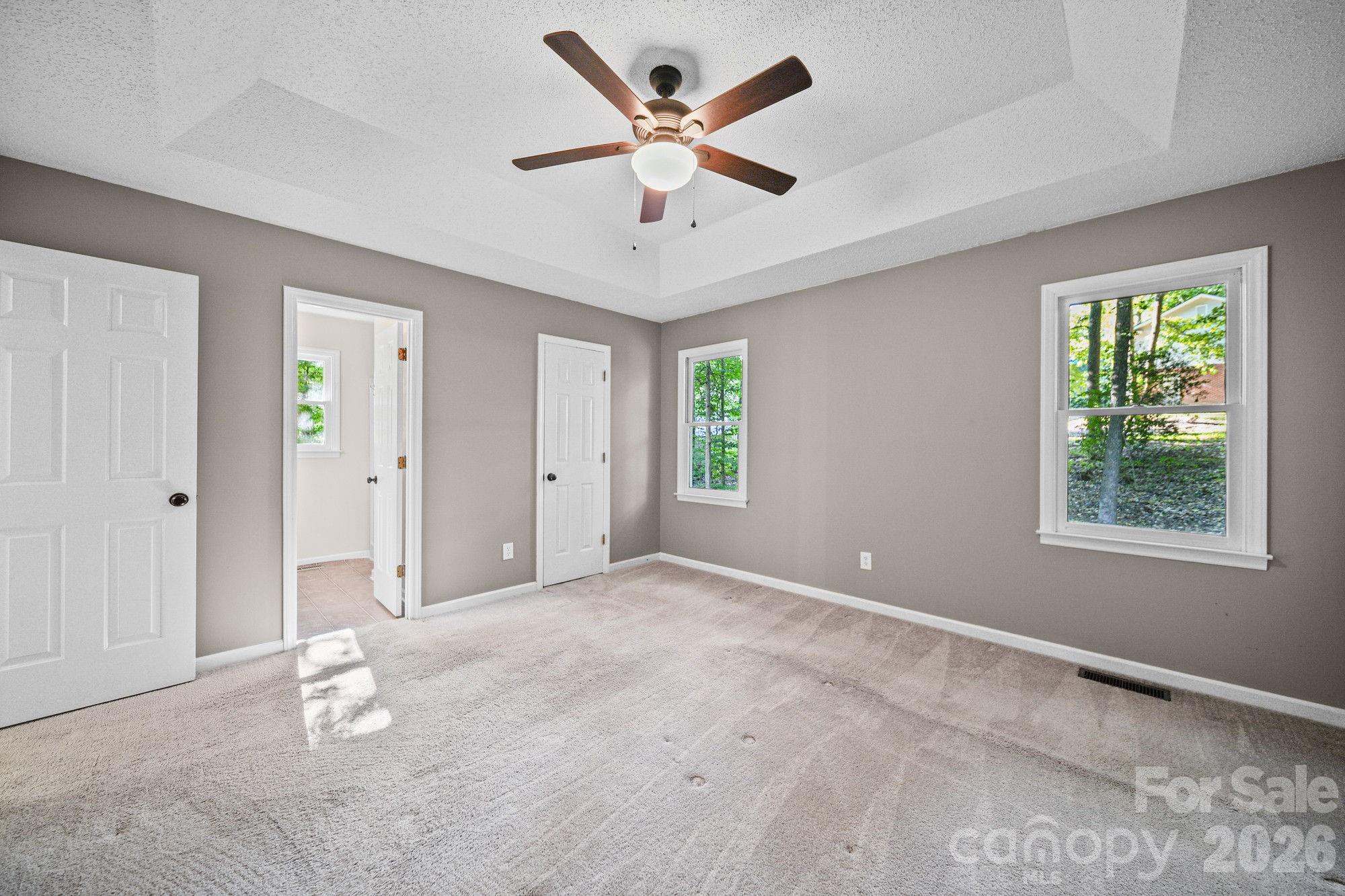 821 Deer Path Place — Mooresville