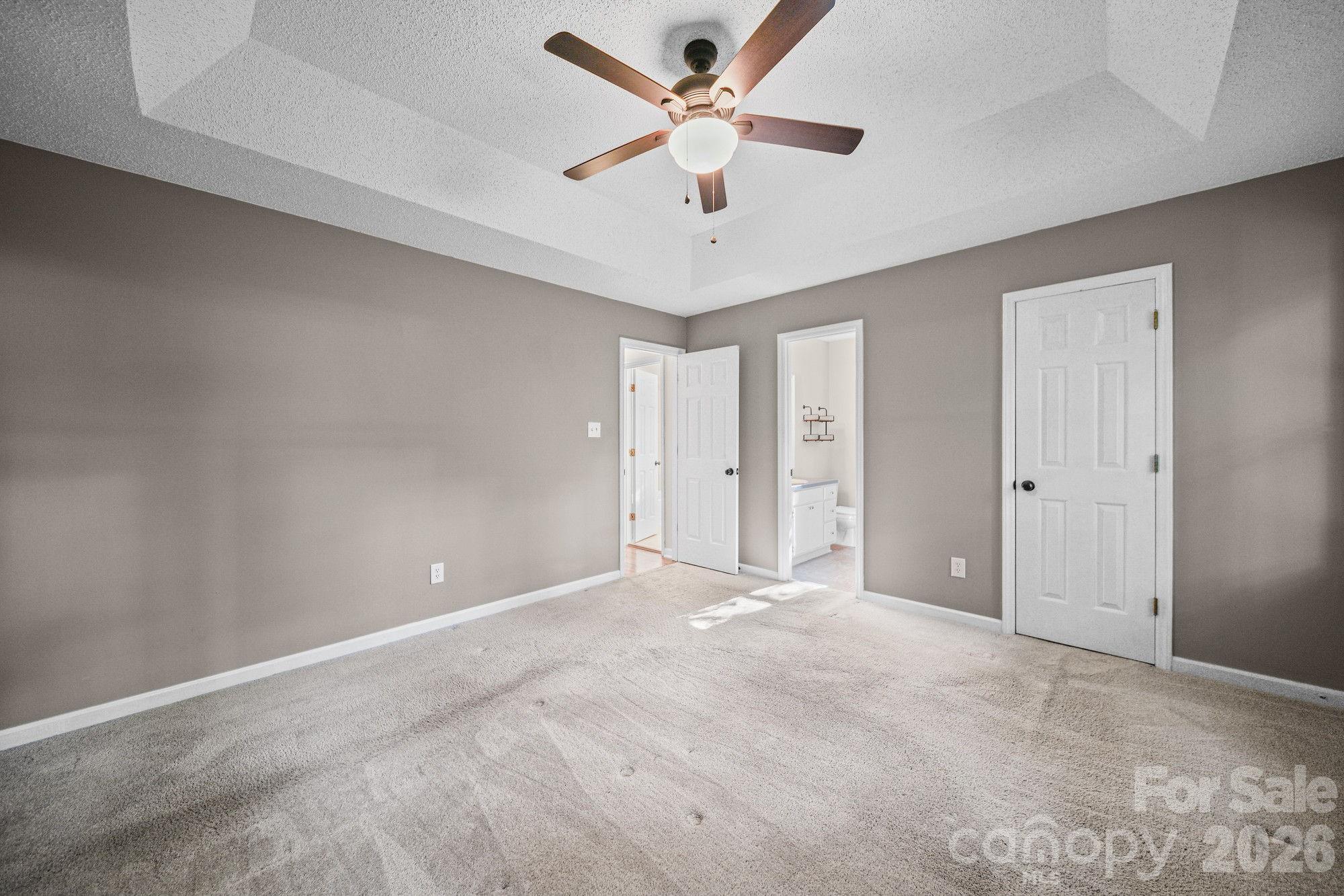 821 Deer Path Place — Mooresville