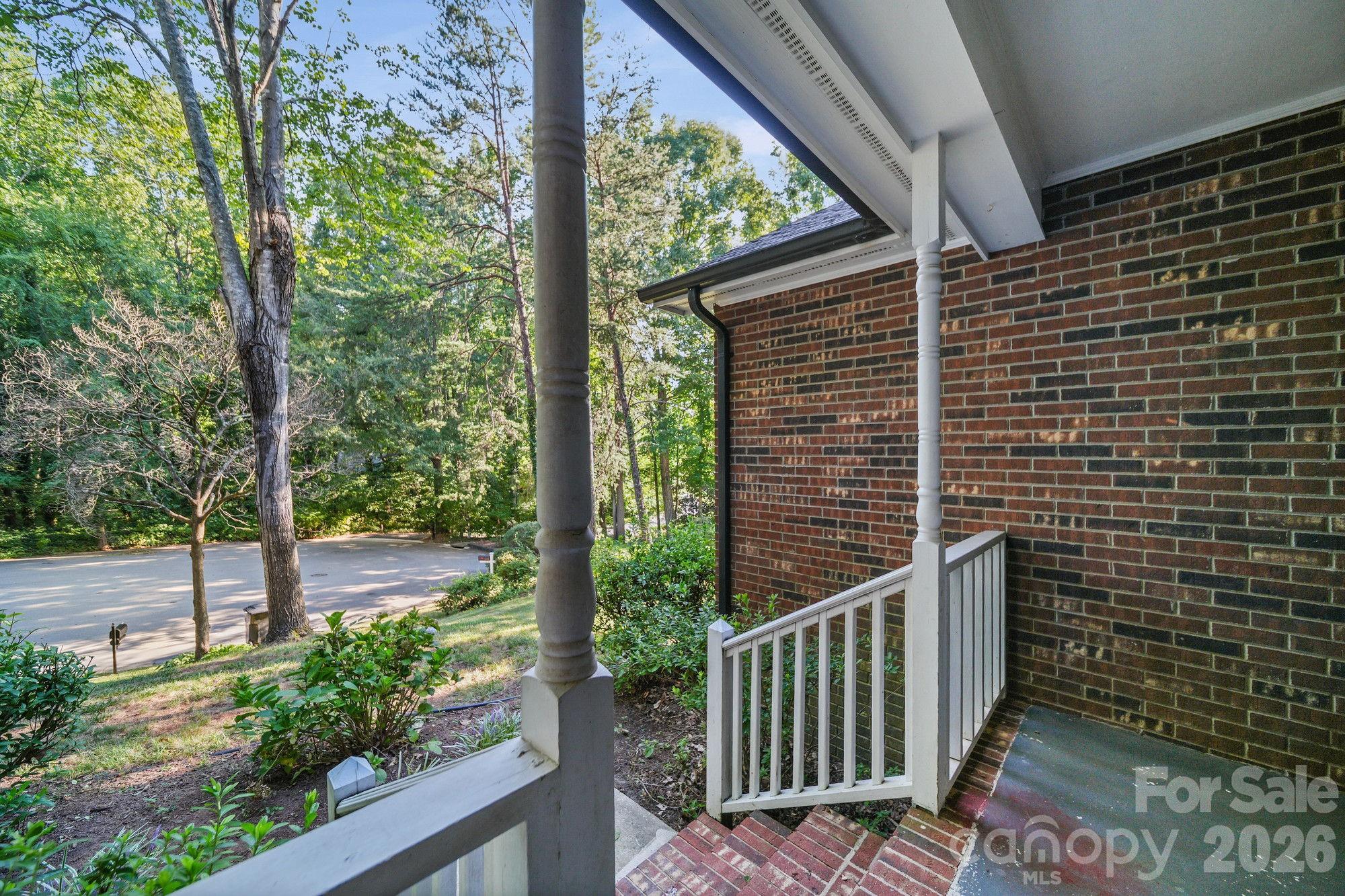 821 Deer Path Place — Mooresville