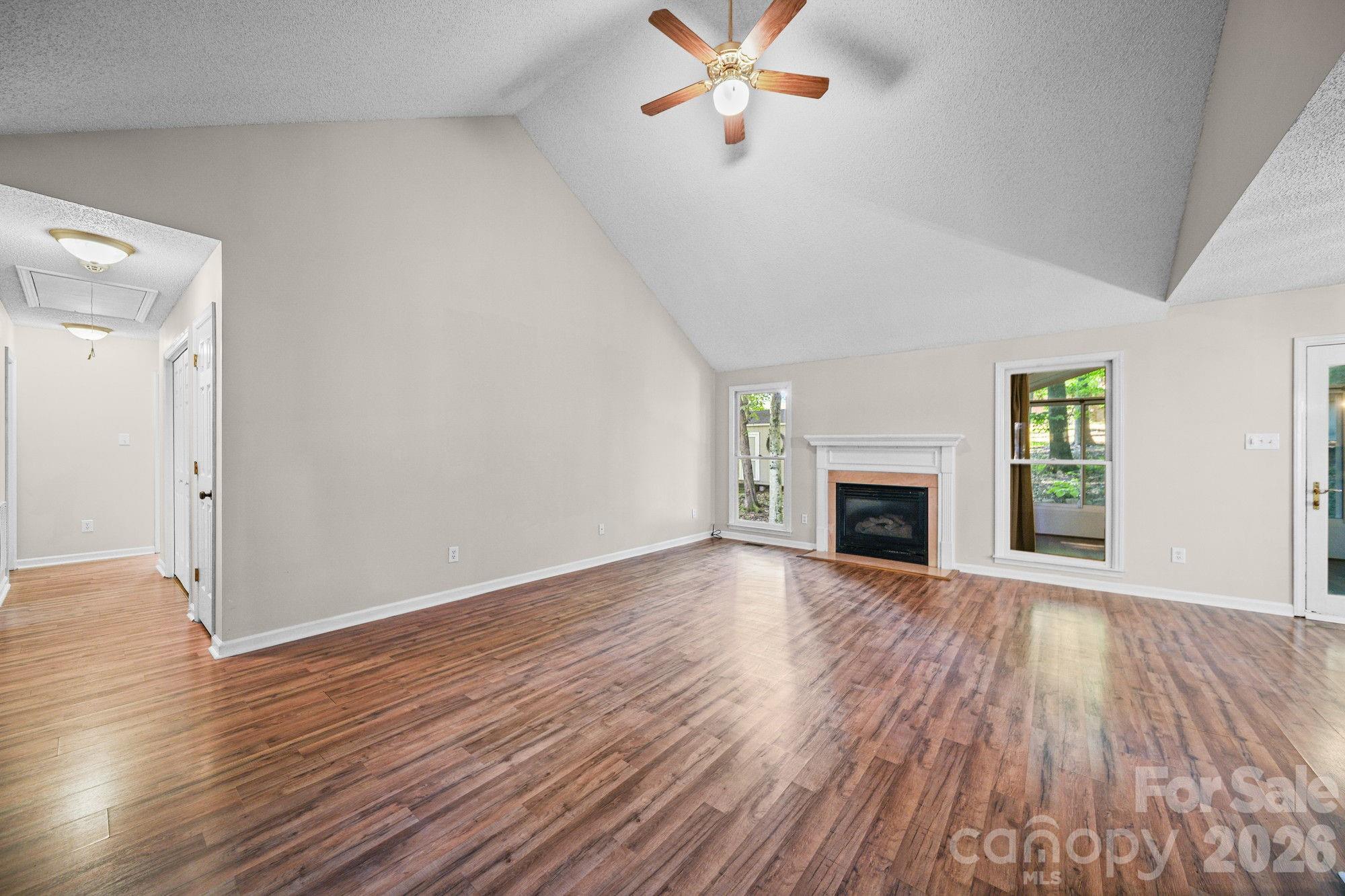 821 Deer Path Place — Mooresville